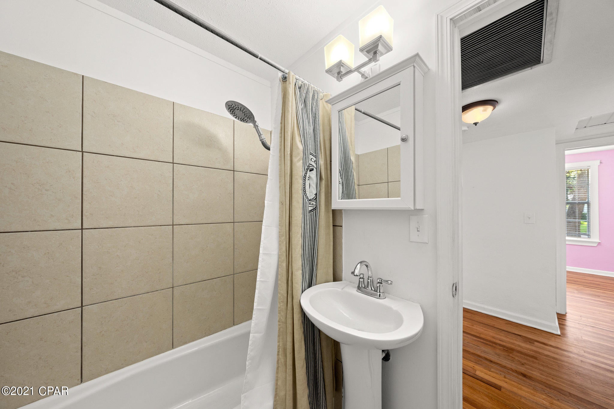 Cove Terrace 2nd Add - Residential