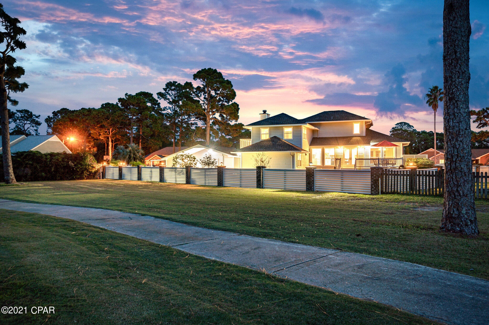 Colony Club - Residential