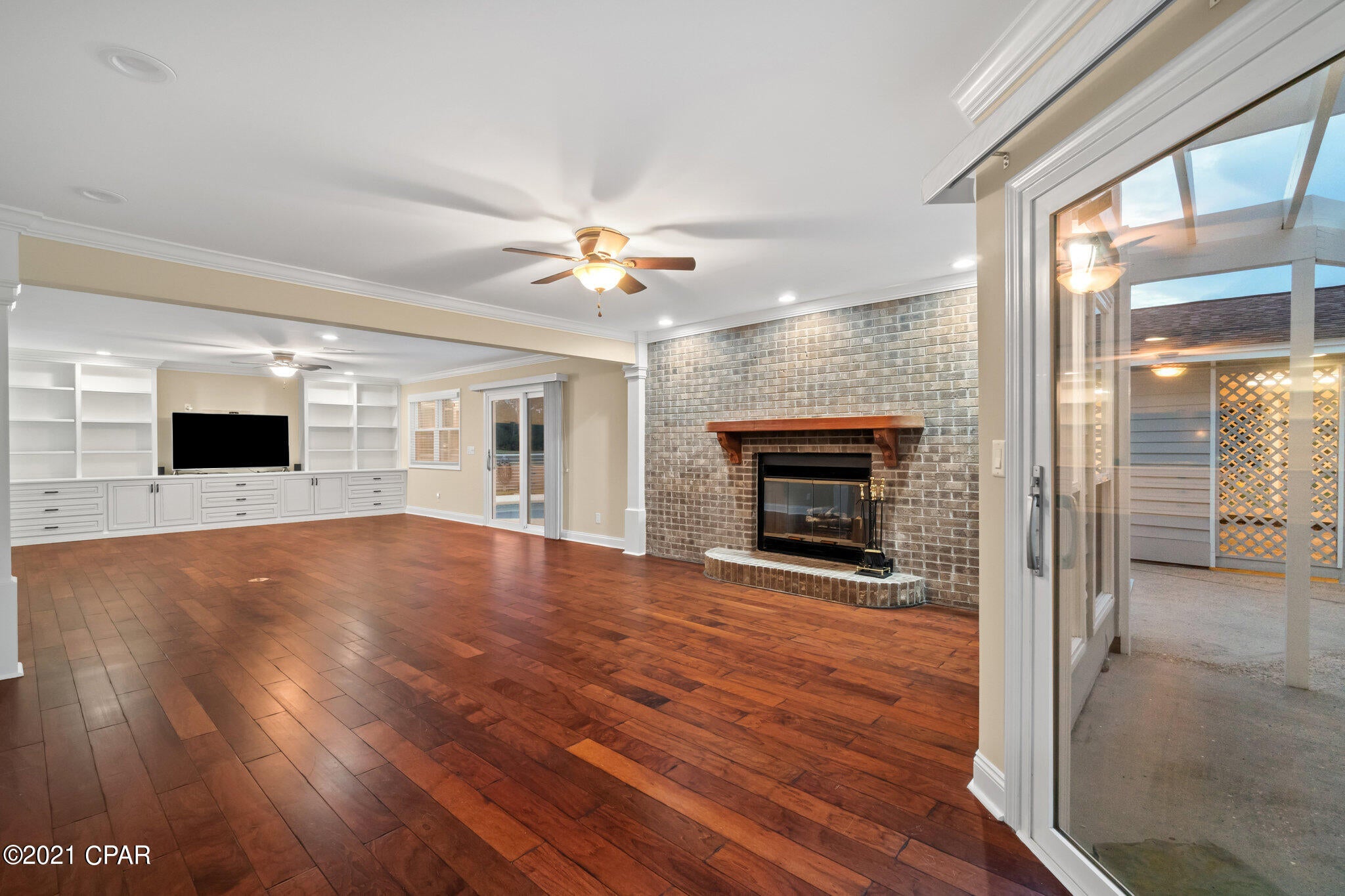Colony Club - Residential