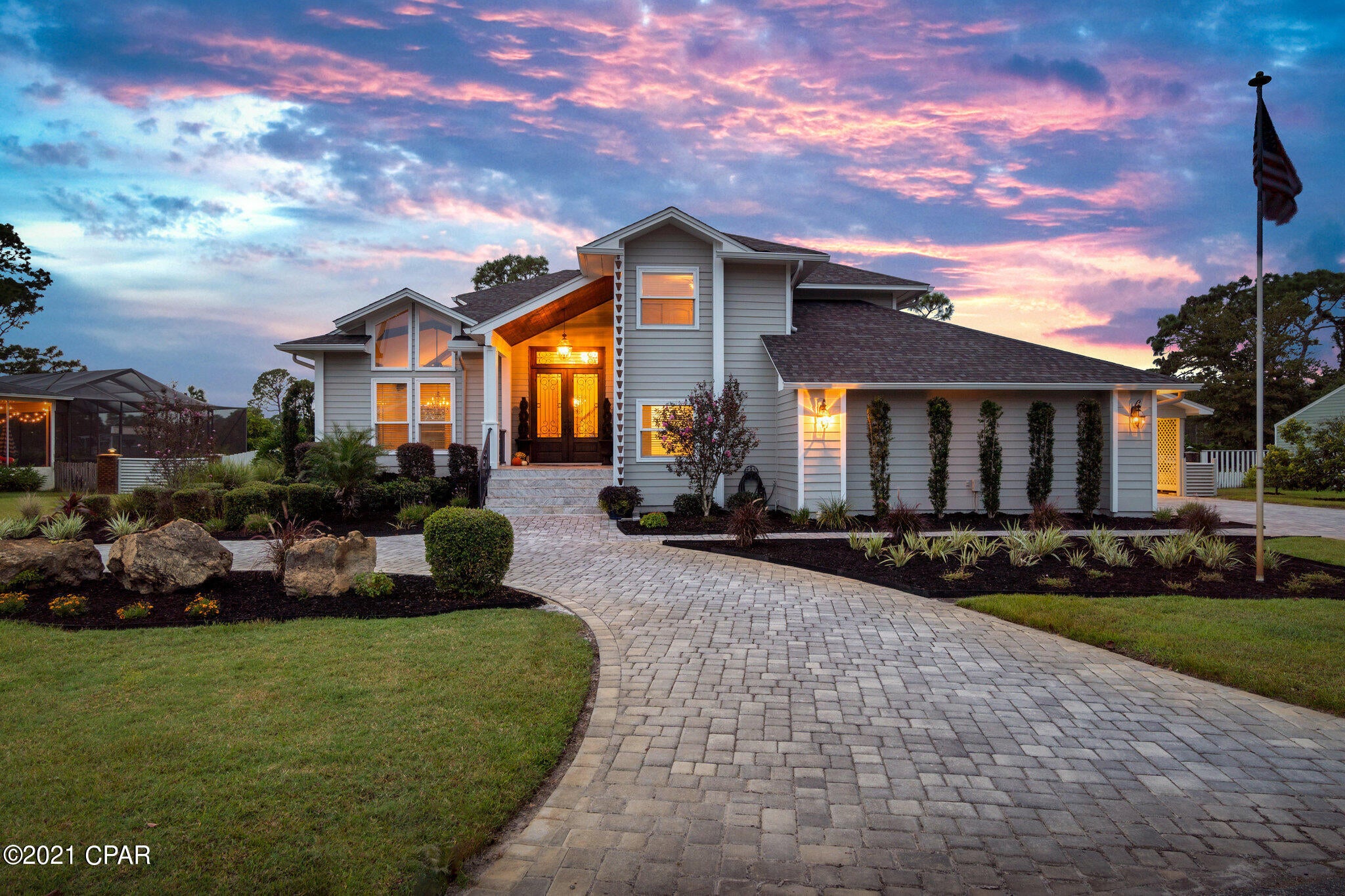 Colony Club - Residential