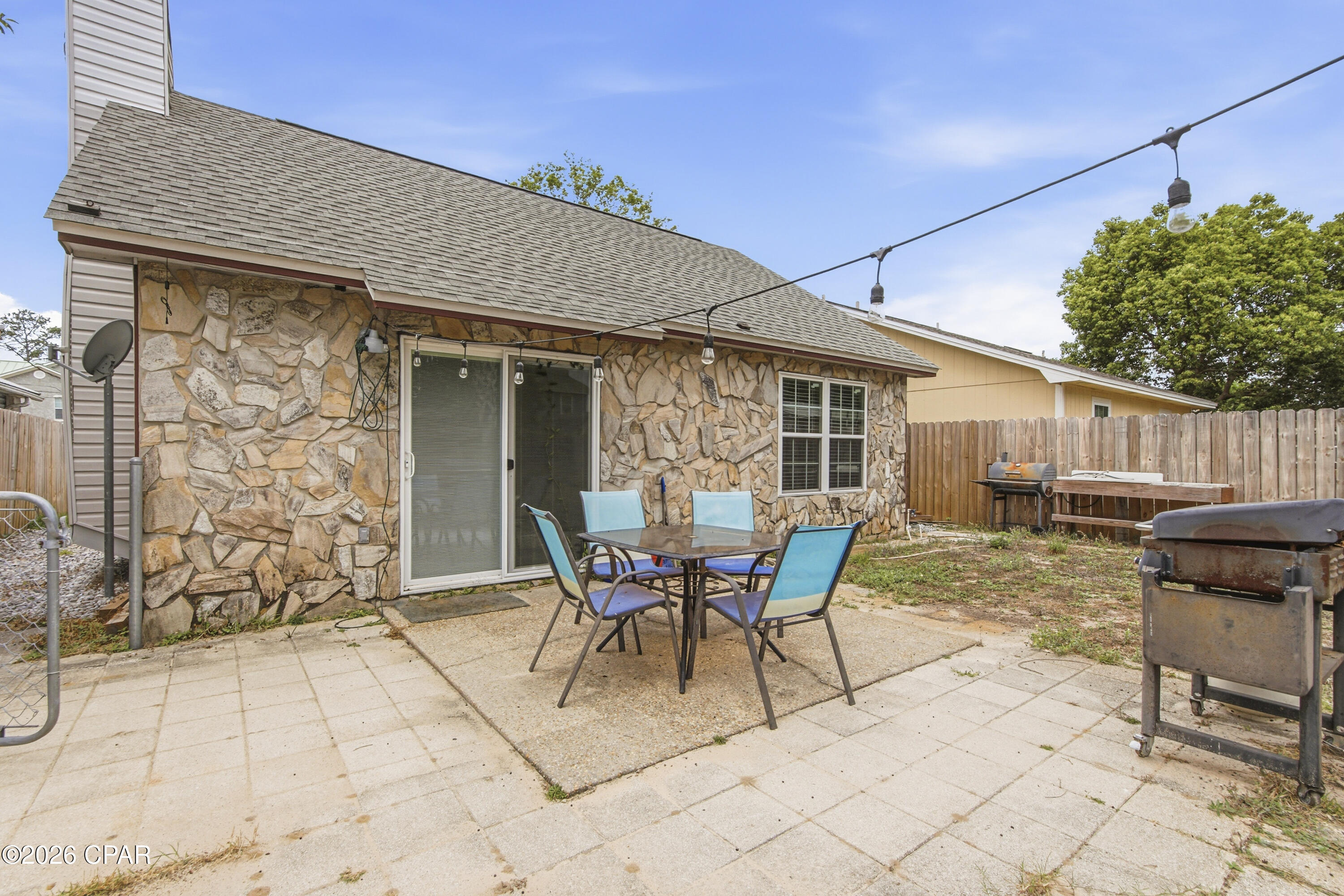 Drummond & Ware Add - Residential Lease