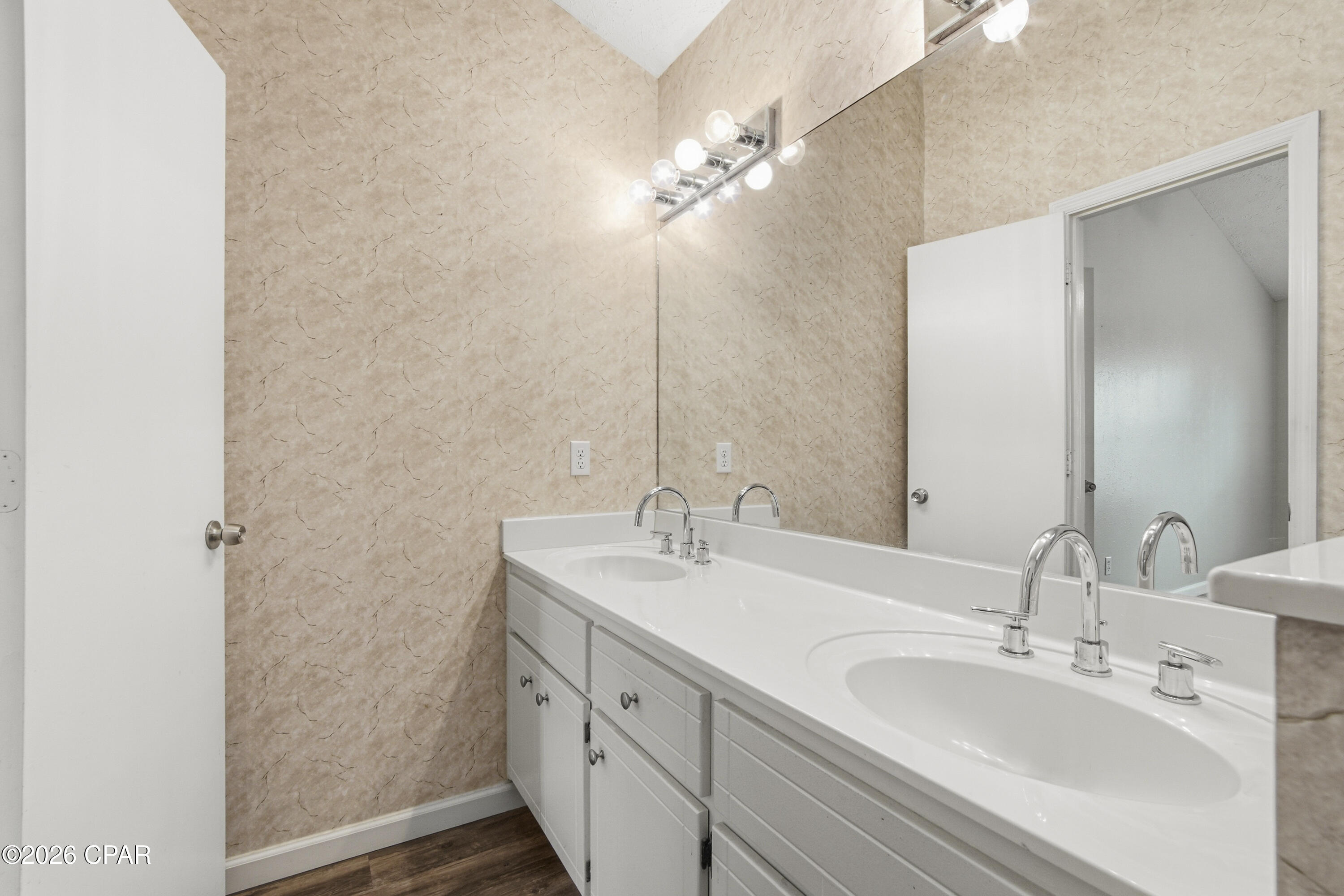 Drummond & Ware Add - Residential Lease