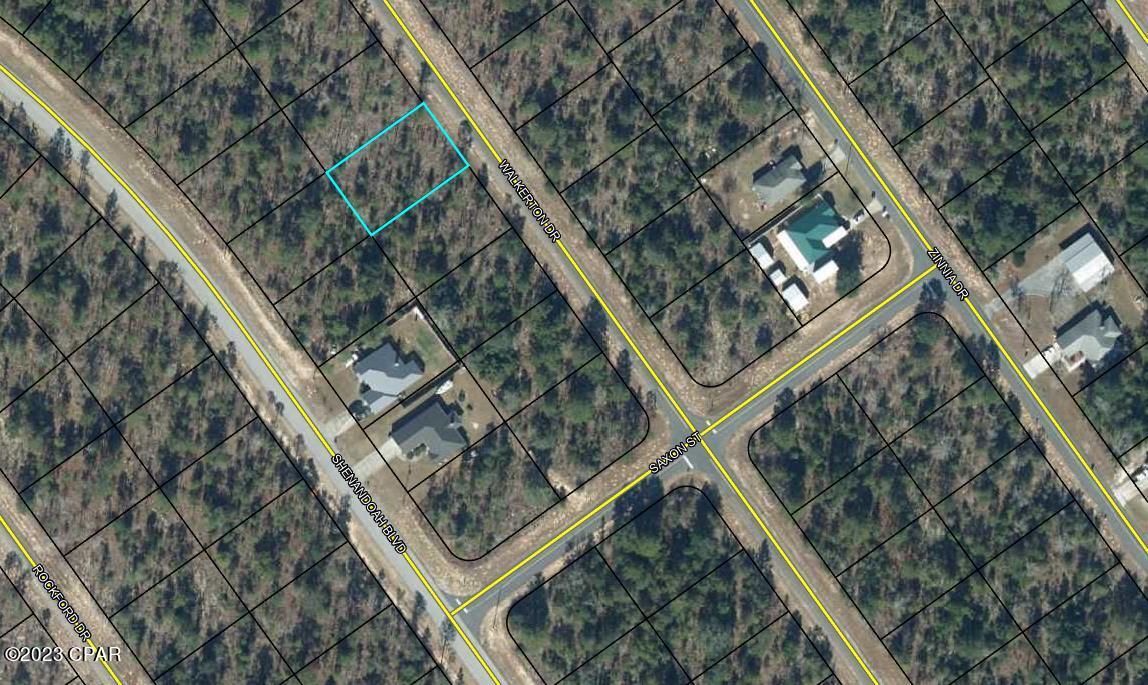 Vacant corner building lot in Sunny Hills. Sunny Hills is located just north of Panama City in Washington County. It is close to Hwy 77. 45 minutes to Panama City Beach and 35 minutes to the Panama City Beach Airport. It is deed restricted with no HOA's. Sunny Hills offers a golf course and many fishing locations. This community is growing fast with a lot of new construction. Go check it out today!

***Seller has other lots in Sunny Hills listed too***