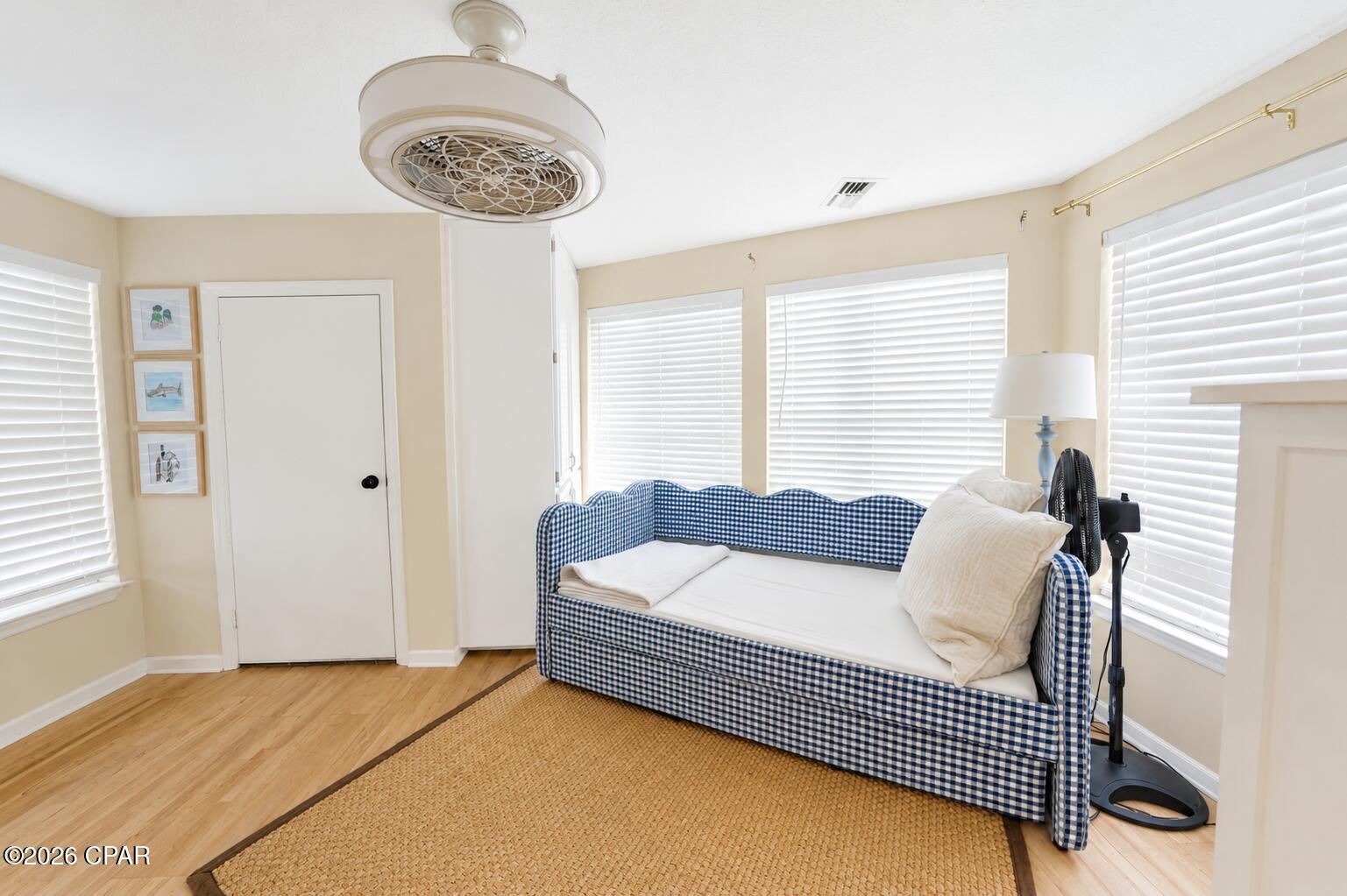 Venture Out Travel Trail - Residential