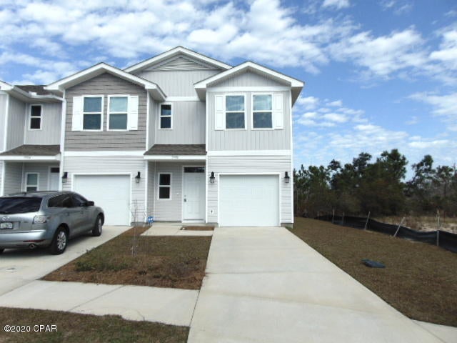Cute 3 bedroom  2.5 bath townhome w/1 car garage.  This home features the smart home security,  large living area with raised ceilings, laundry closet with W/D , open patio,  community pool and lawn service included.