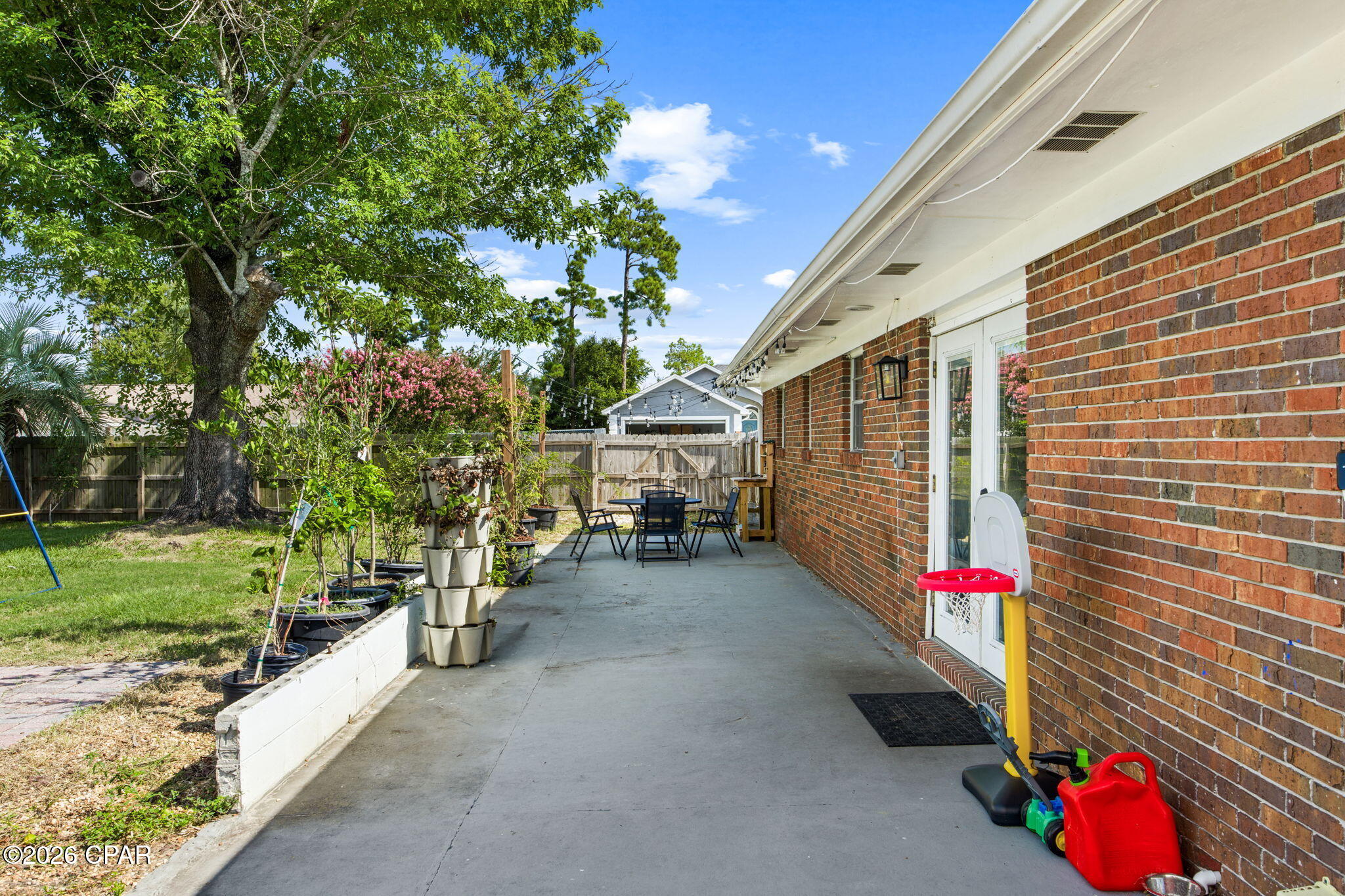 St And Bay Dev Co - Residential