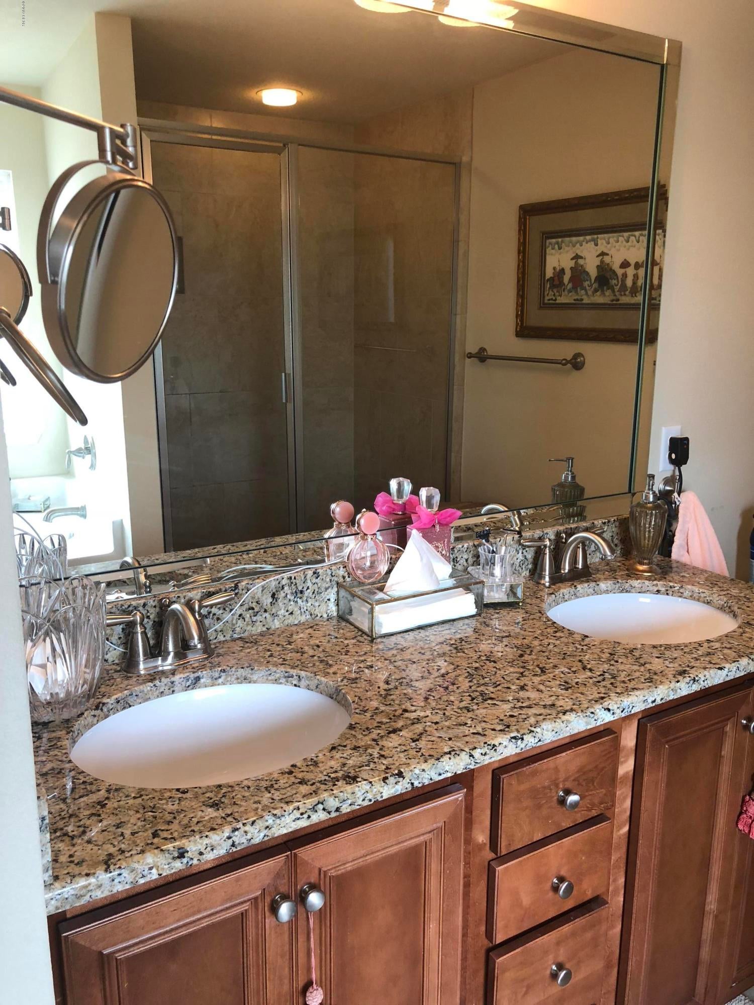 Magnolia Bay Club - Residential