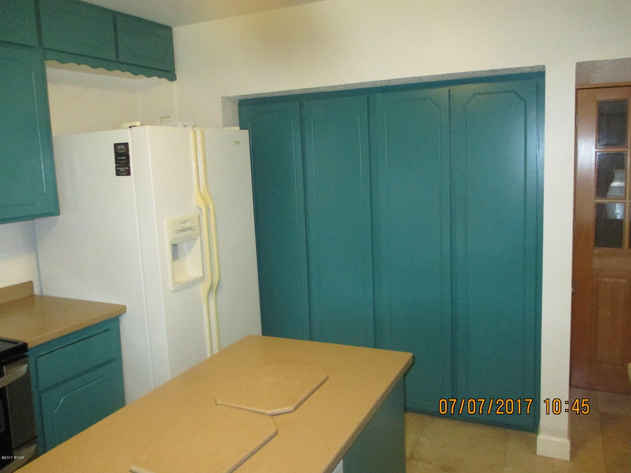 Holiday Beach Unit 16 - Residential Lease