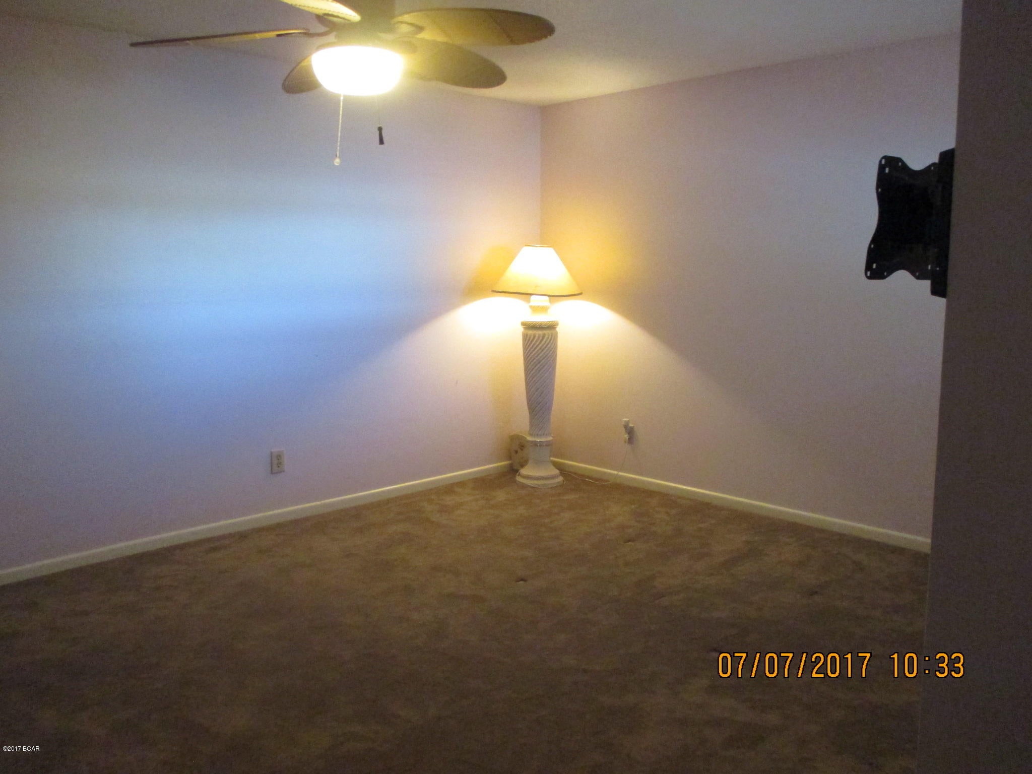 Holiday Beach Unit 16 - Residential Lease