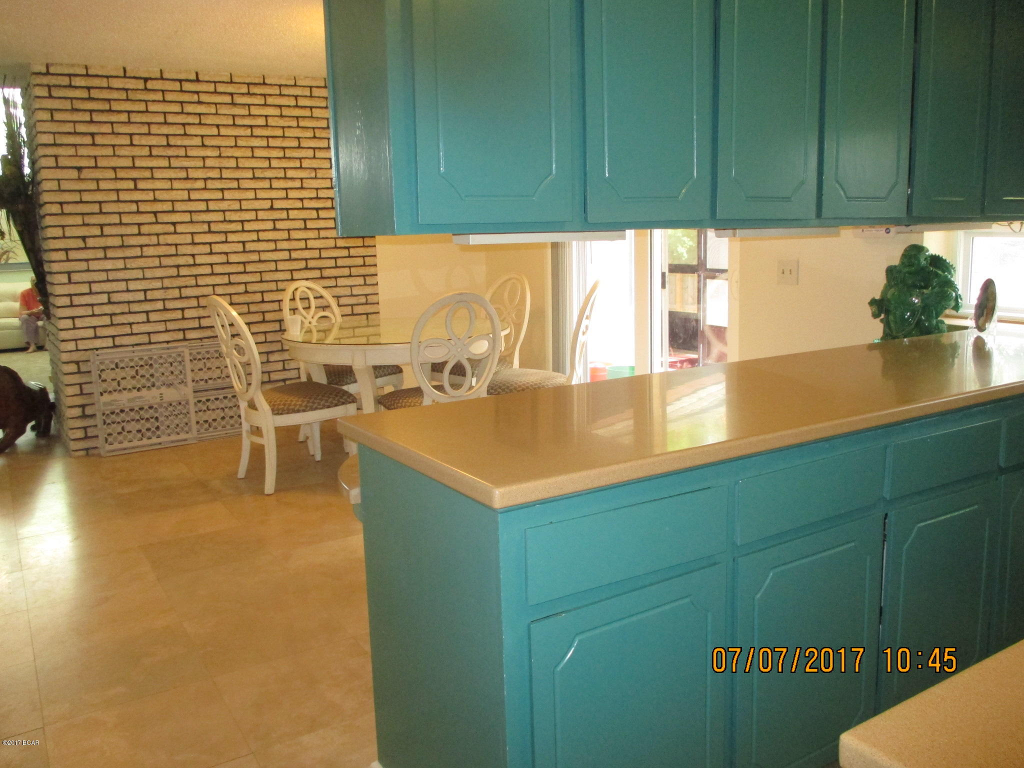 Holiday Beach Unit 16 - Residential Lease