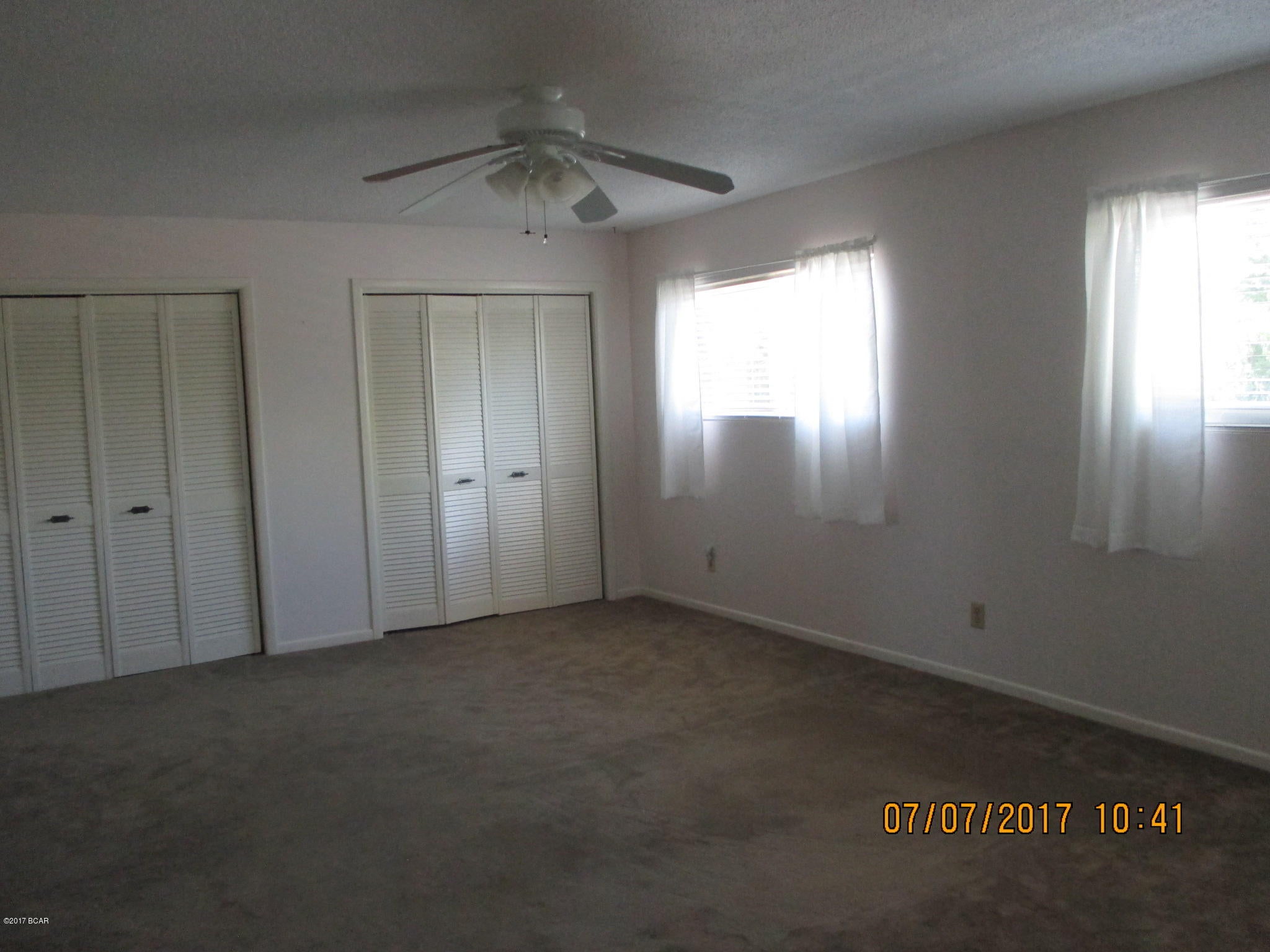 Holiday Beach Unit 16 - Residential Lease
