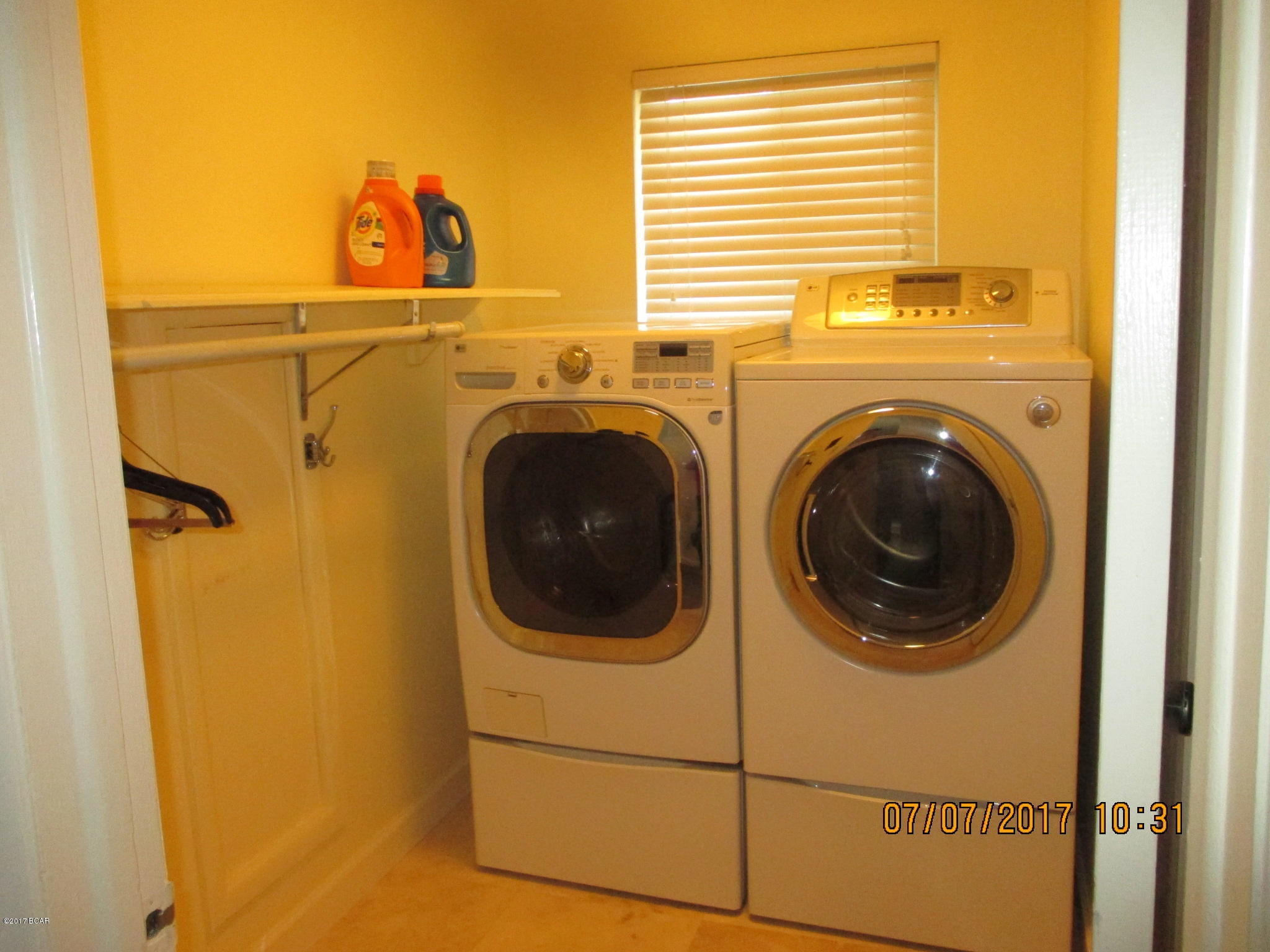 Holiday Beach Unit 16 - Residential Lease