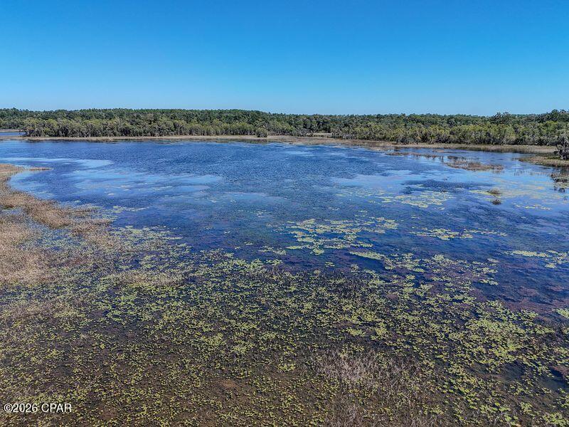 Paradise Lakes - Land