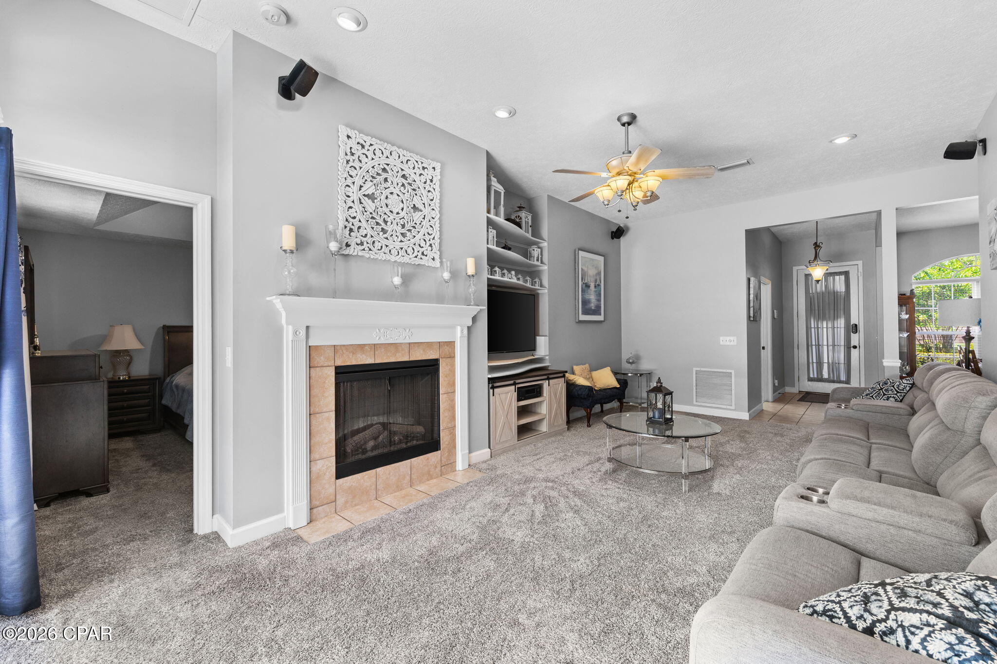 Colony Club - Residential