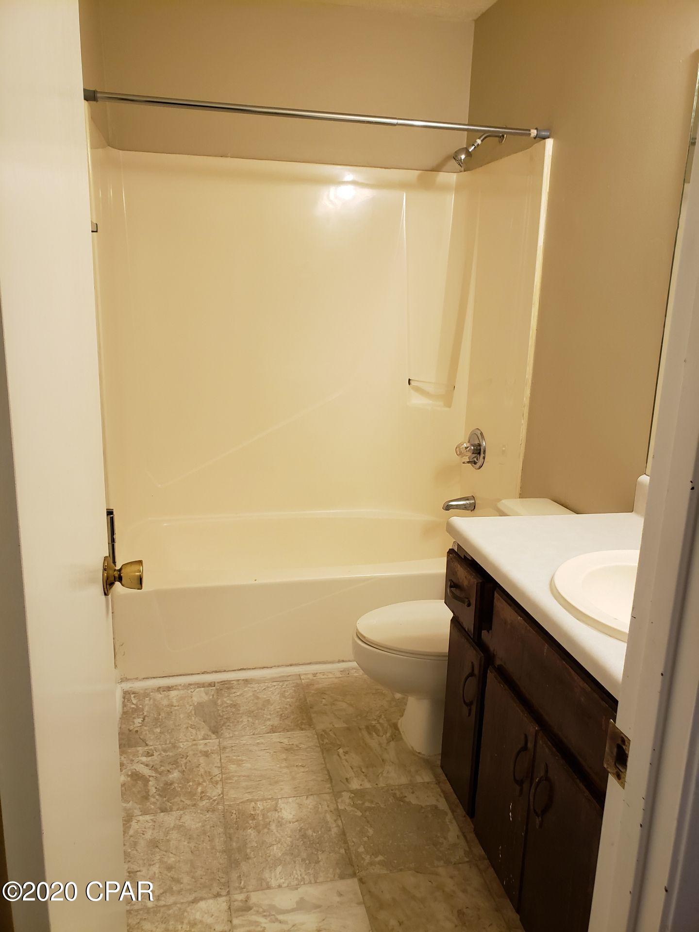 Biltmore Beach 1st Add - Residential Lease