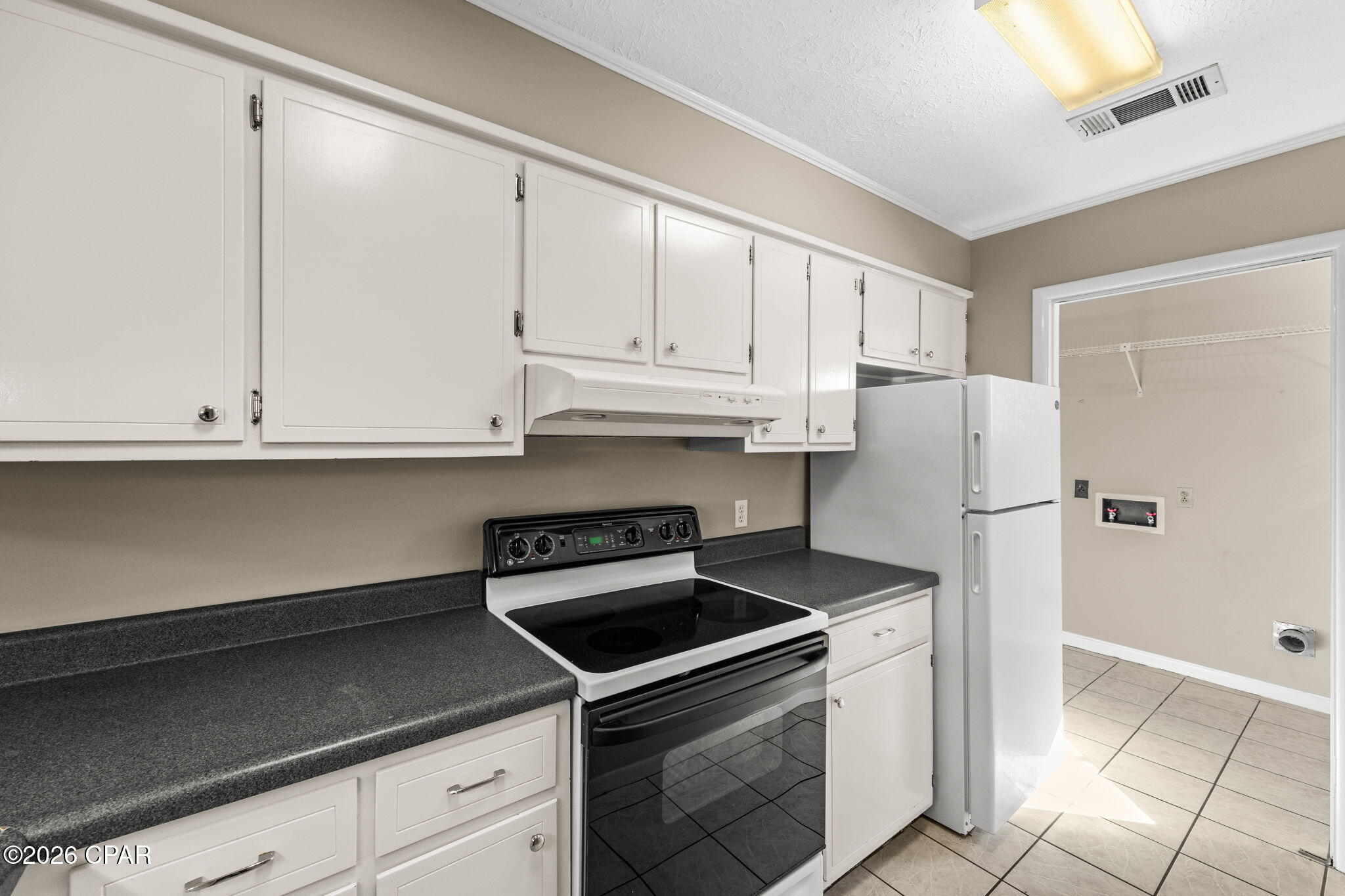 Cedar Cove Apts - Residential