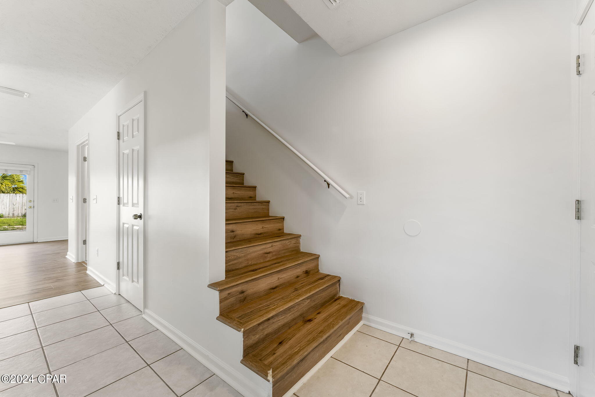 Holiday Beach Unit 7 - Residential Lease