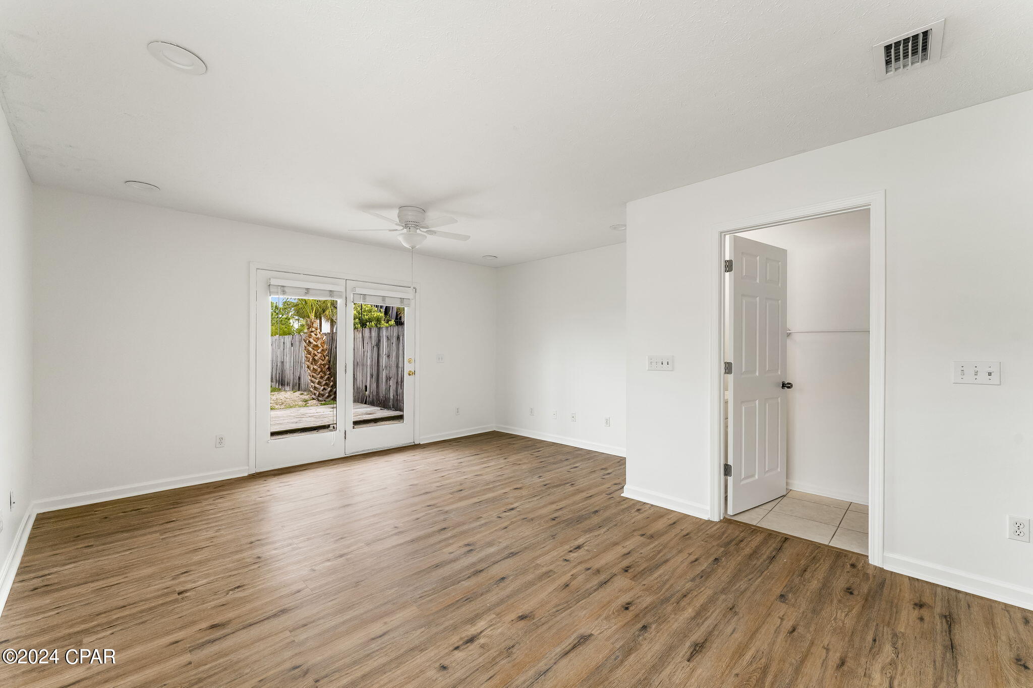 Holiday Beach Unit 7 - Residential Lease
