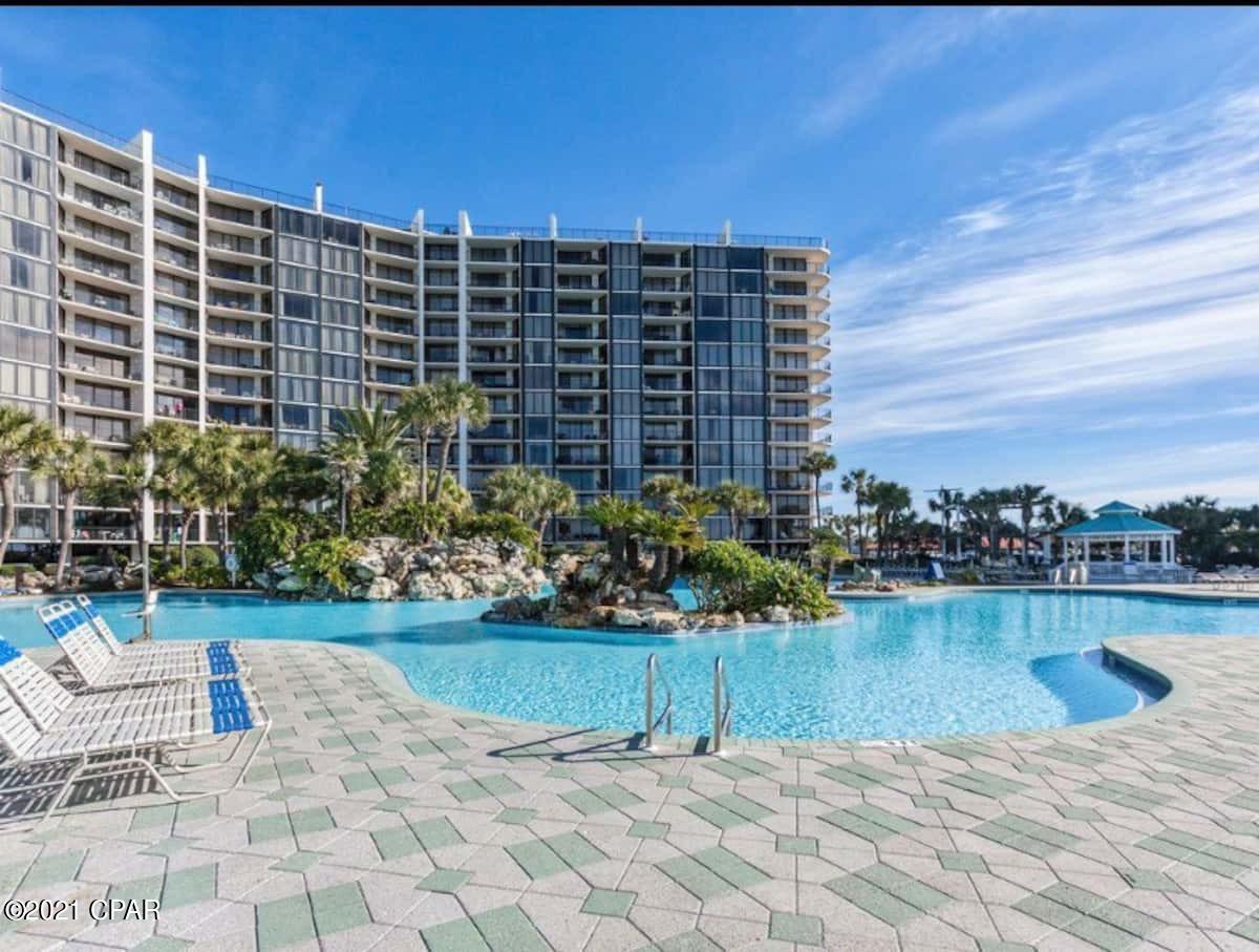 Edgewater Golf Villas I - Residential