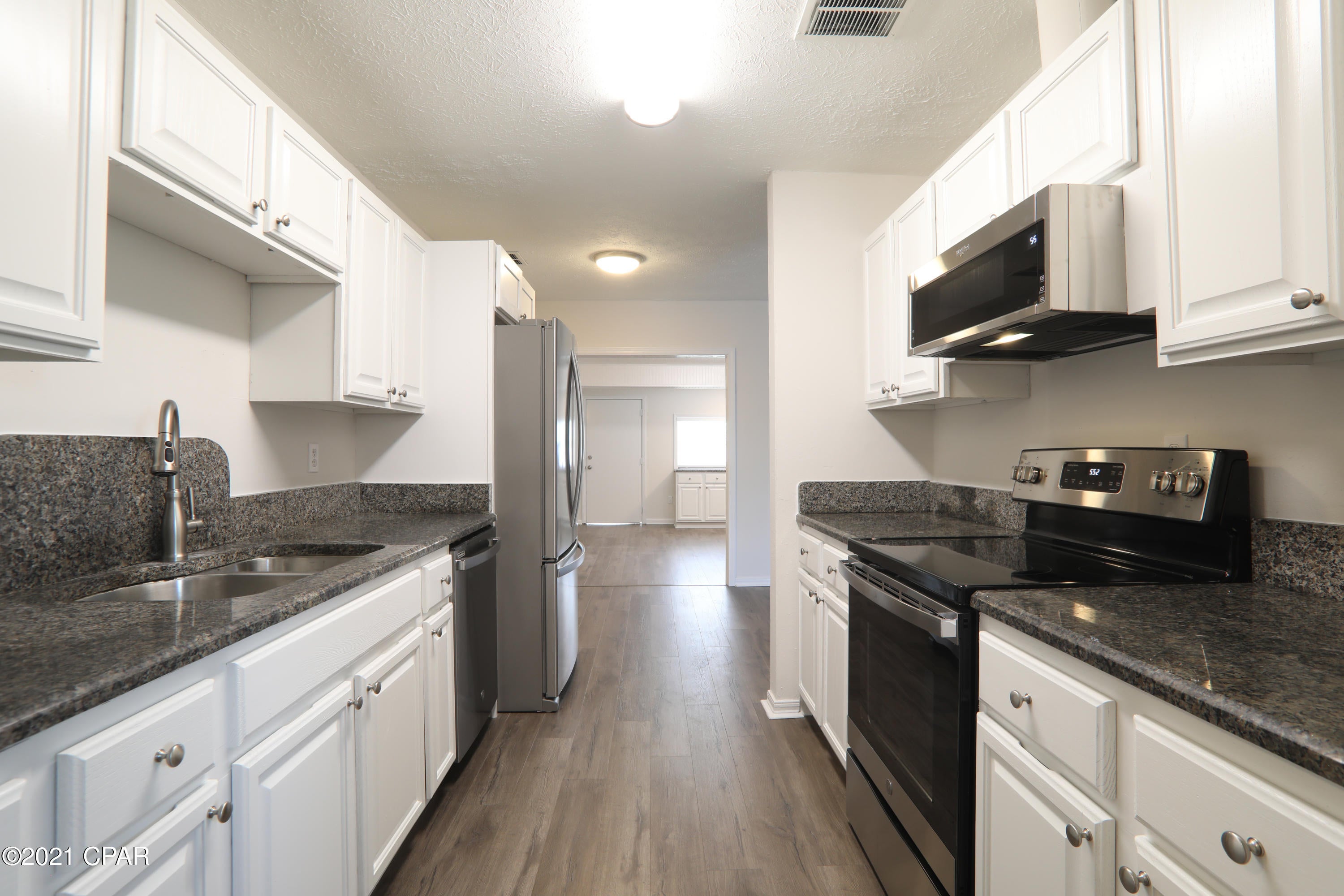 Contract cancelled due to family issue. with buyer.



This 3/2 home in Pine Woods has been renovated and ready for it's new owners. Roof & HVAC 2019. Hot Water heater/ Water Softener 2018. Updated kitchen with Granite counter-tops, New Stainless Appliances, new lights and flooring, etc. Updated baths, new Laminate flooring in main areas, new carpet in bedrooms and new Luxury vinyl in Bathrooms. New Interior doors, door knobs & hinges, fans and lights, new paint in and out. Huge Living/Great Room and separate family room with kitchenette and mini-refrigerator for those outdoor BBQ in your large private backyard. Make your appointment today! Room sizes approx. buyer to confirm.