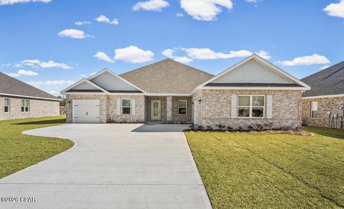 Lake Merial - Residential
