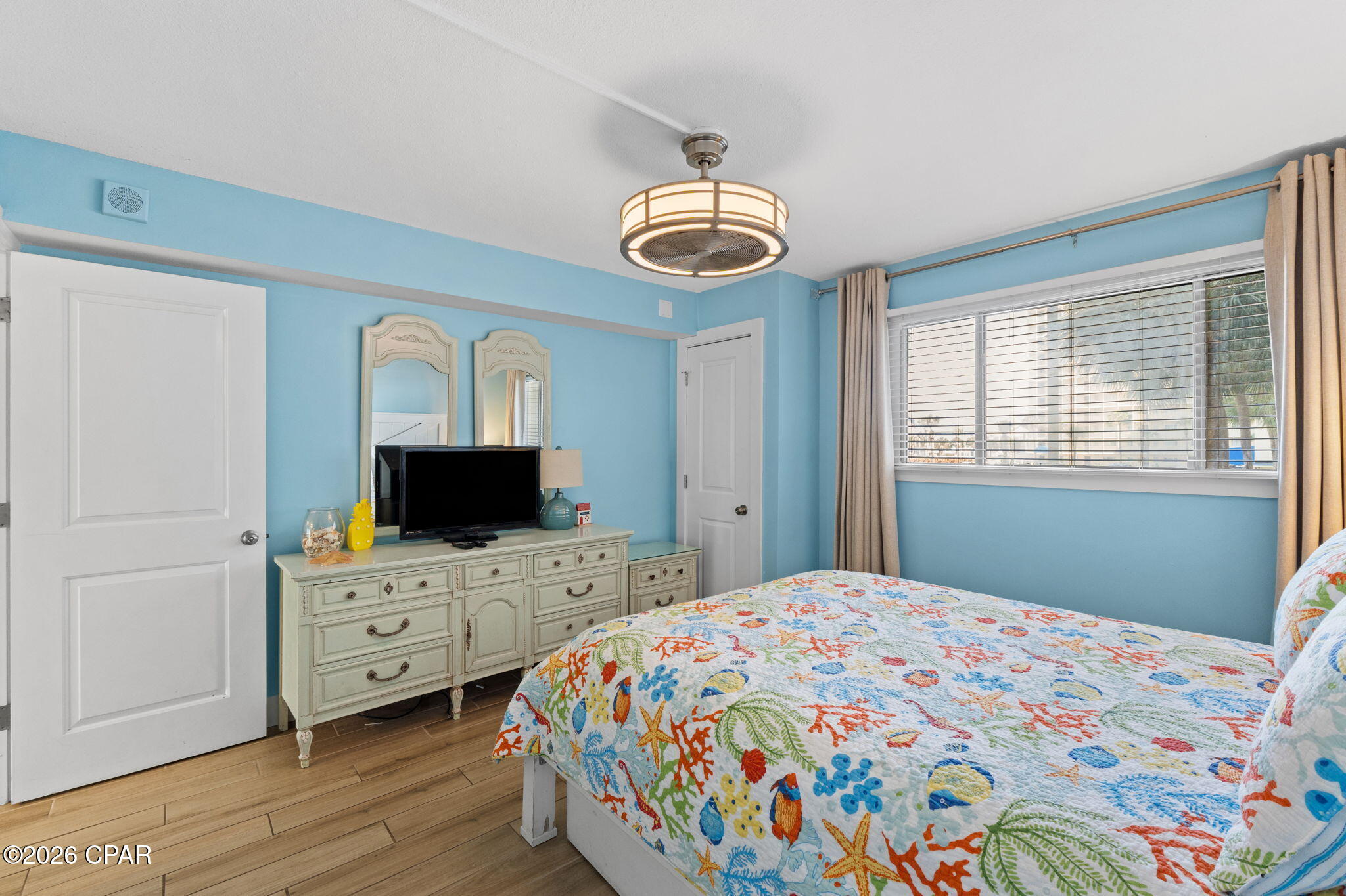 Thomas Drive Park U-1 - Residential