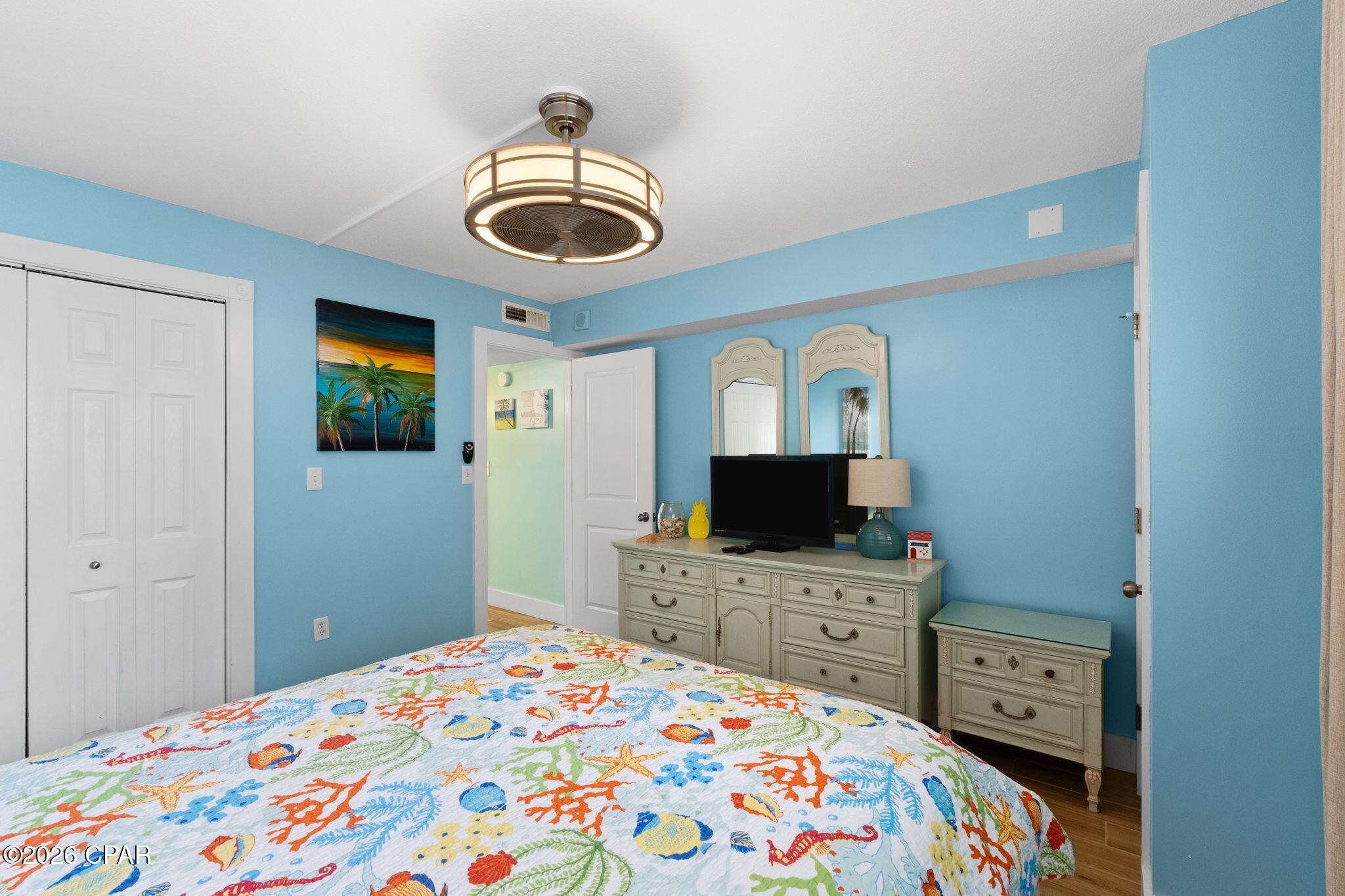 Thomas Drive Park U-1 - Residential