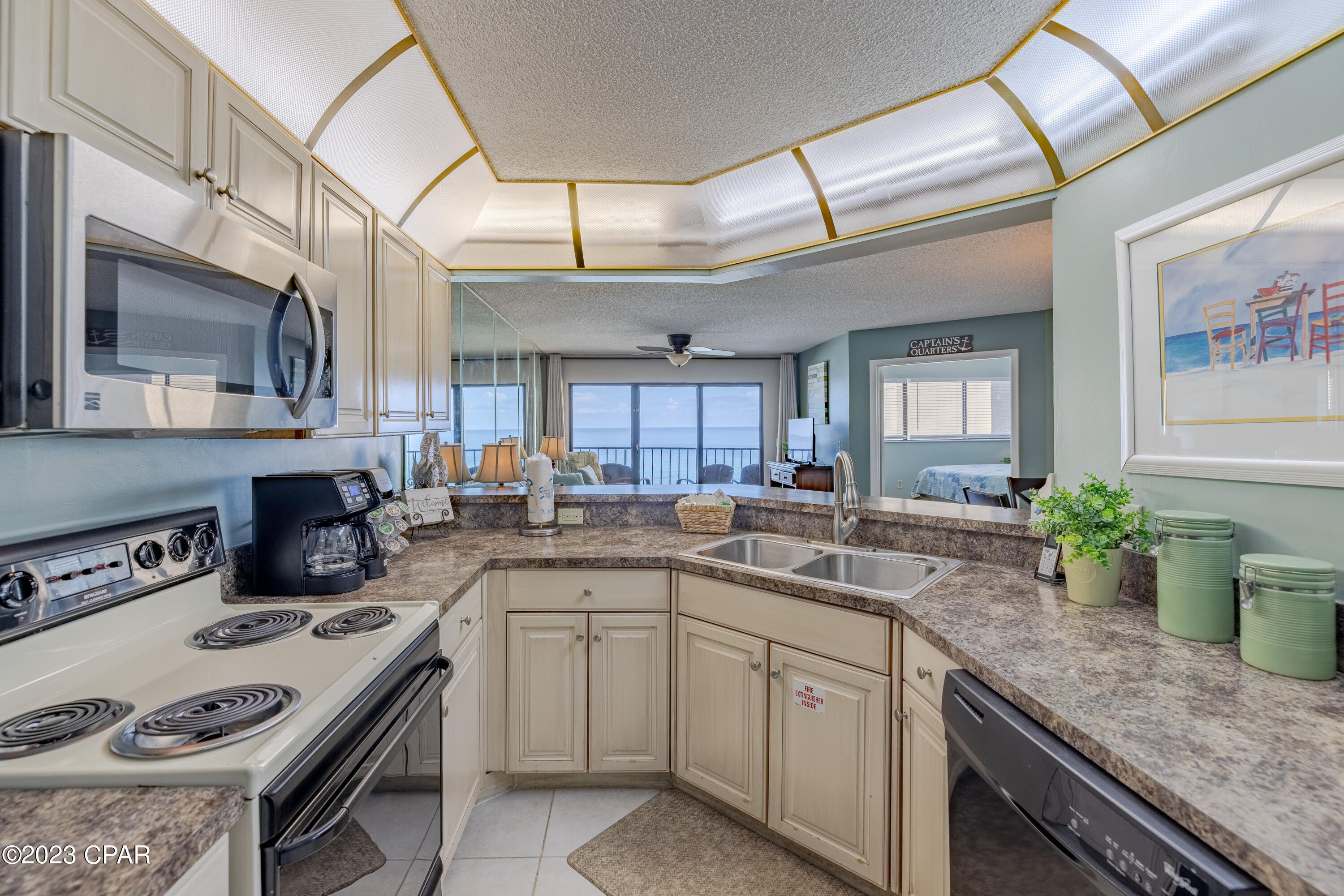 Summerhouse Condo. - Residential