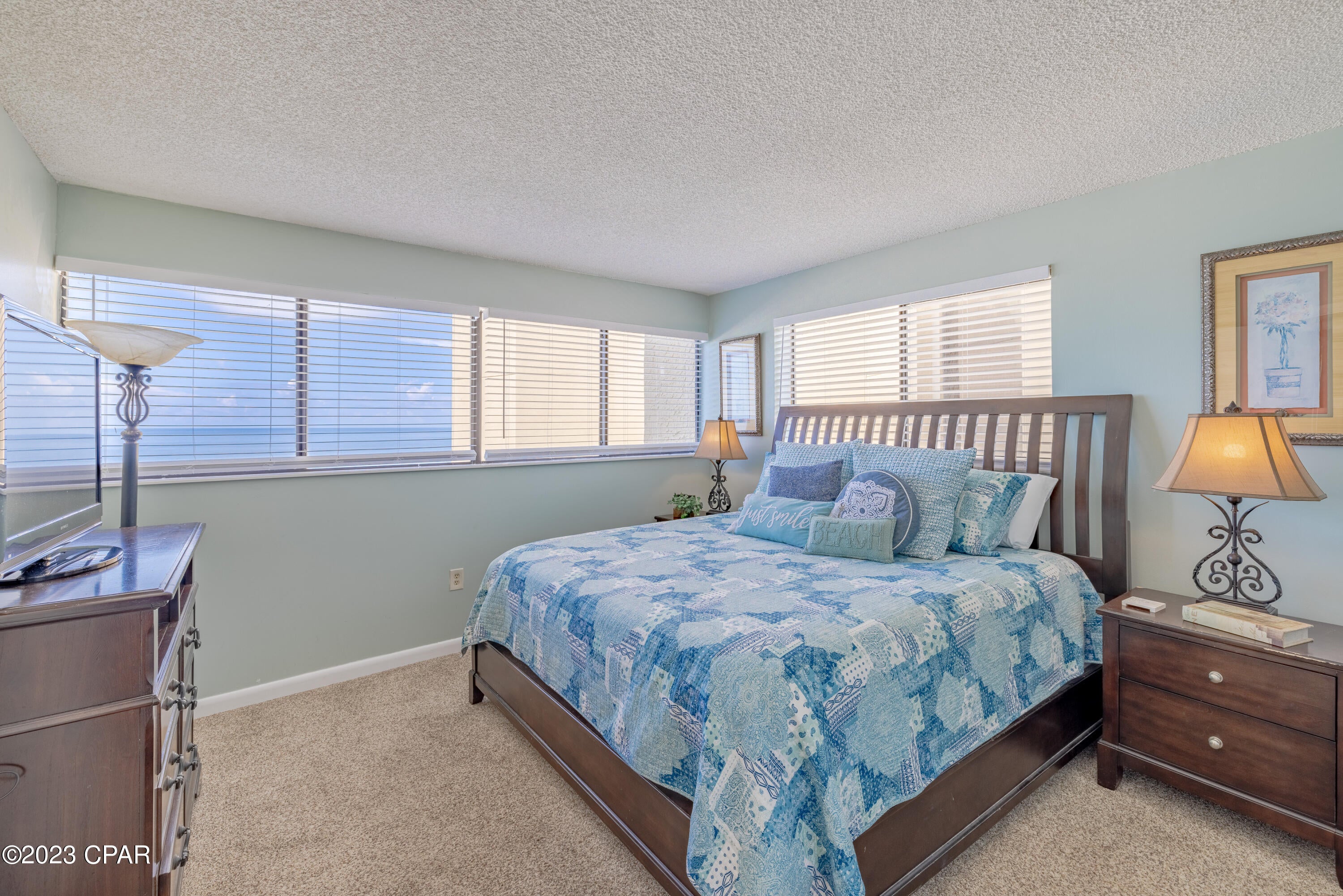 Summerhouse Condo. - Residential