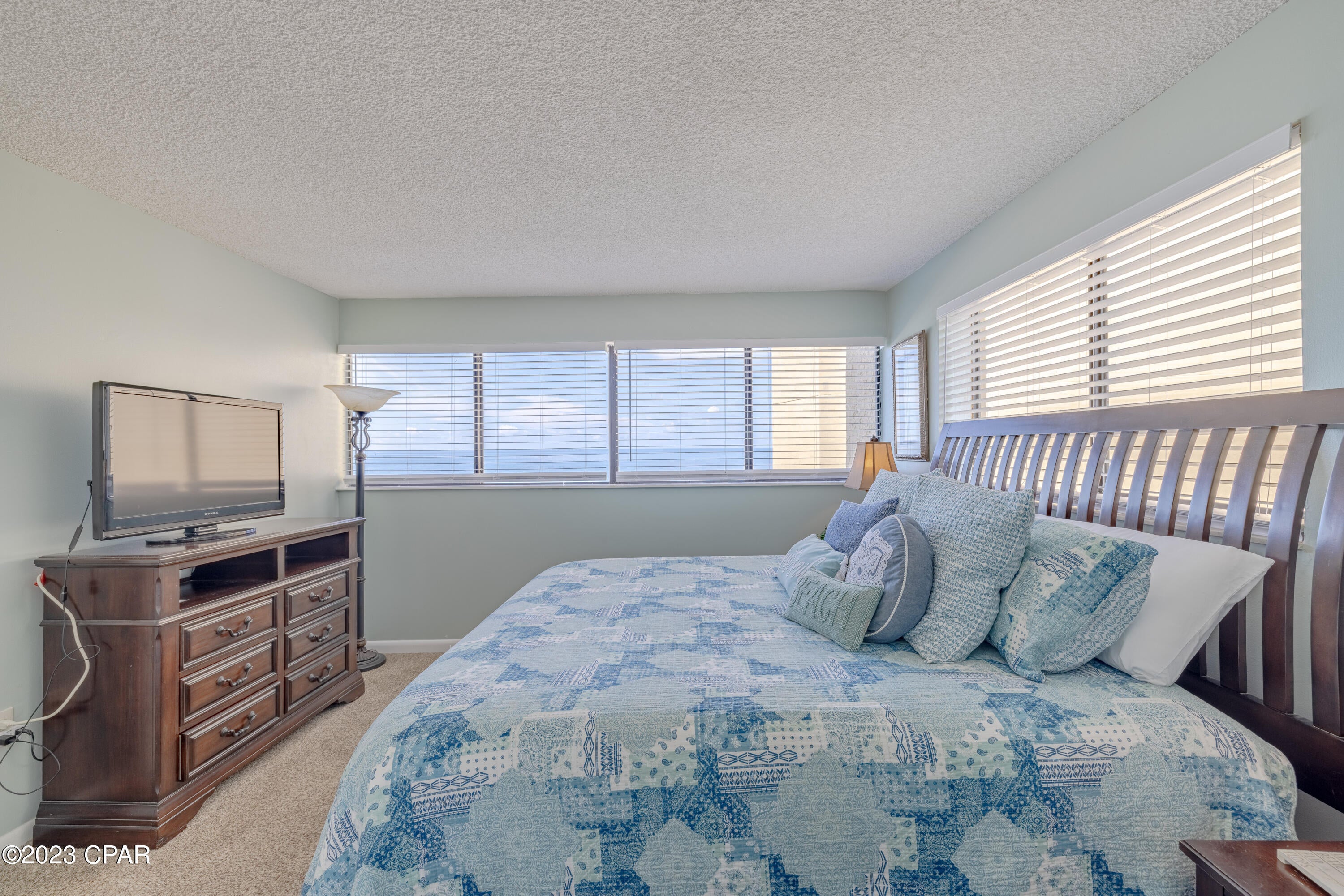 Summerhouse Condo. - Residential