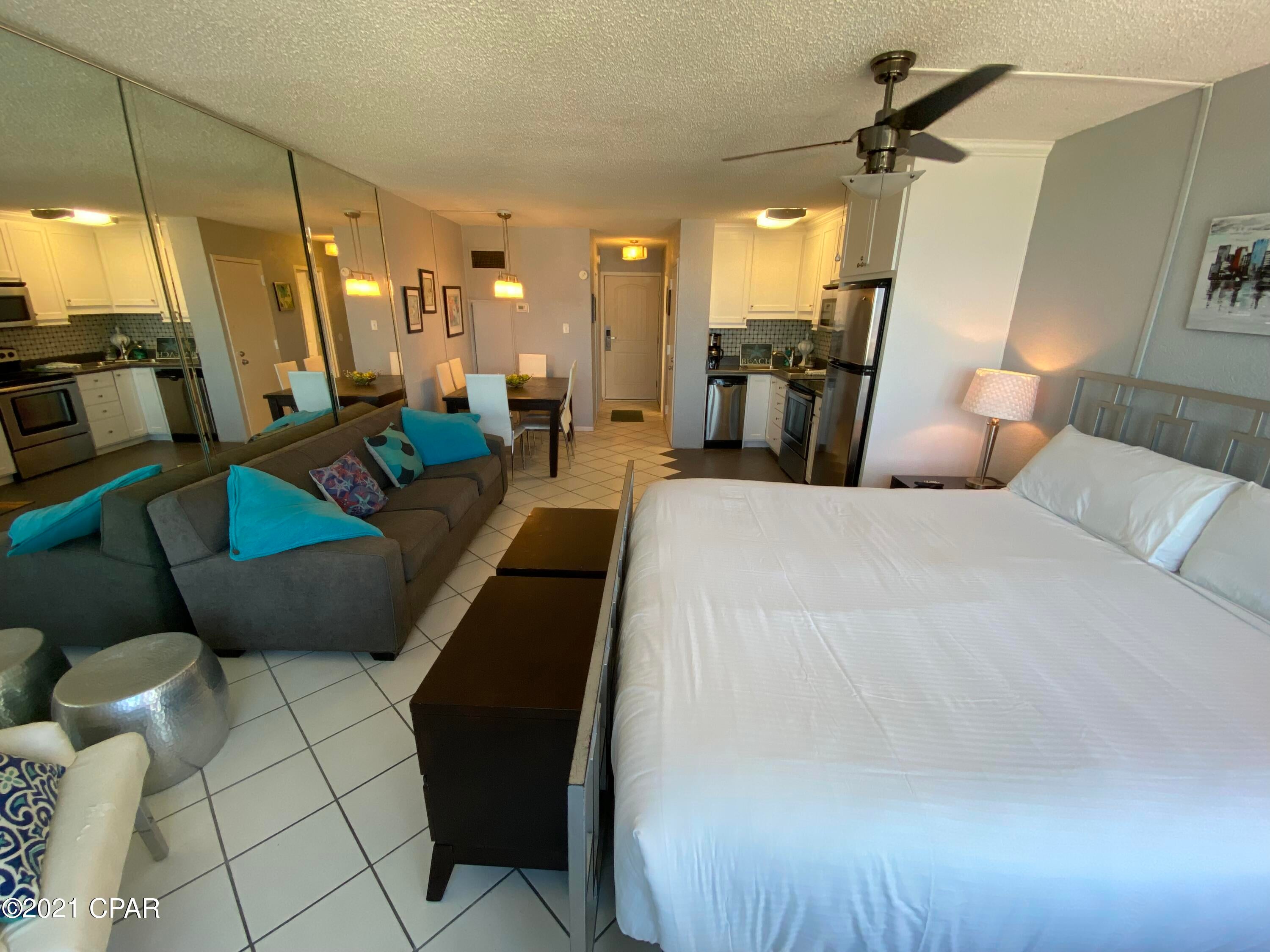 Top Of The Gulf Condo. - Residential