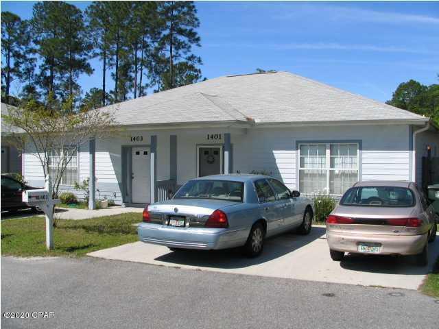Two-bedroom, 2 Bath Single story duplex, with breakfast bar and washer & dryer hookups.



*No Pets*