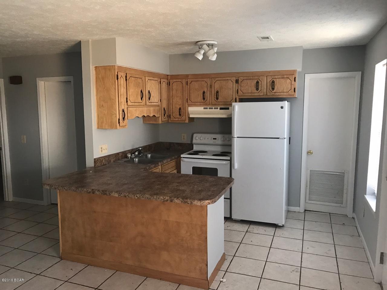 Holiday Beach Unit 8 - Residential Lease