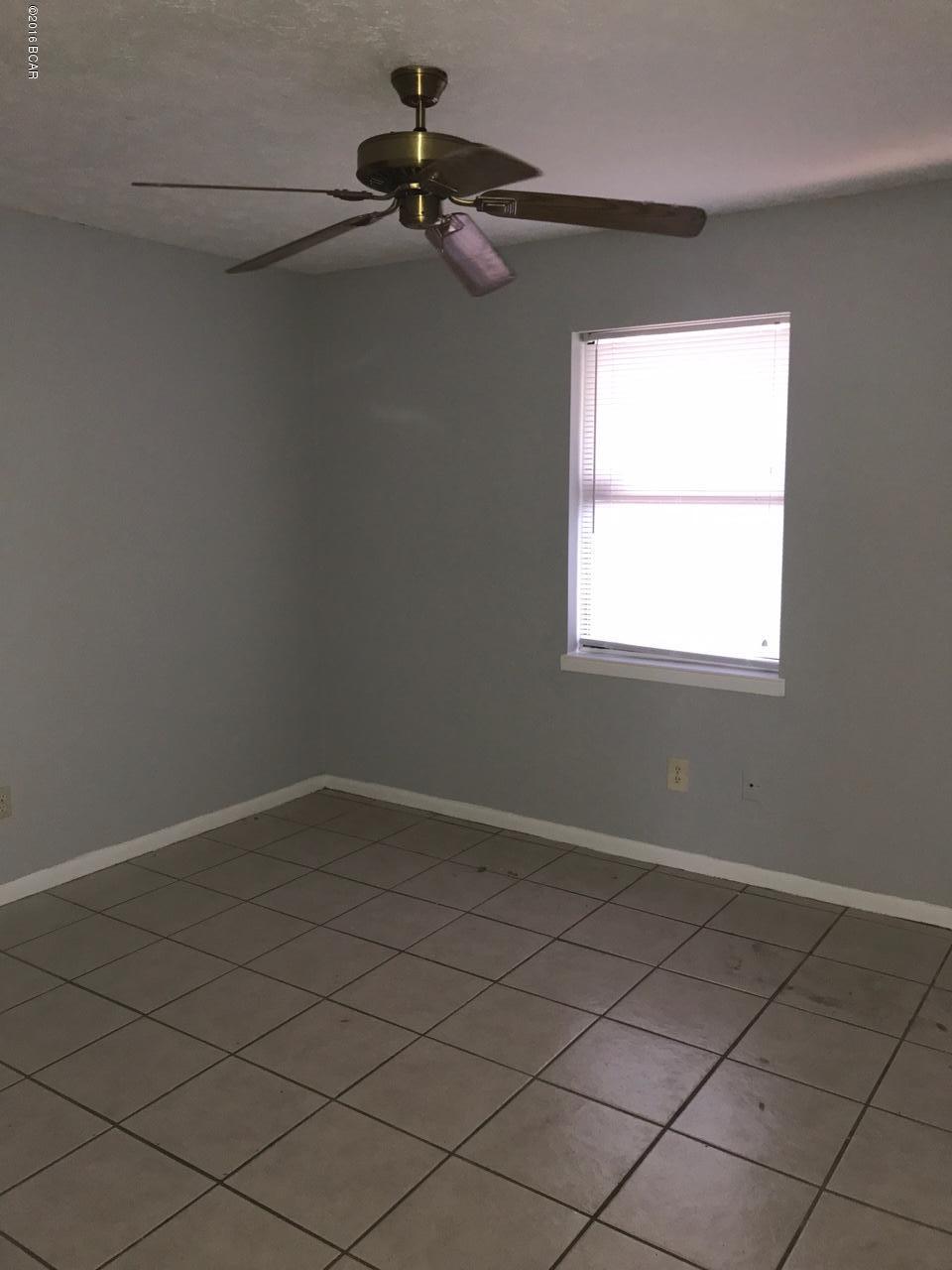 Holiday Beach Unit 8 - Residential Lease