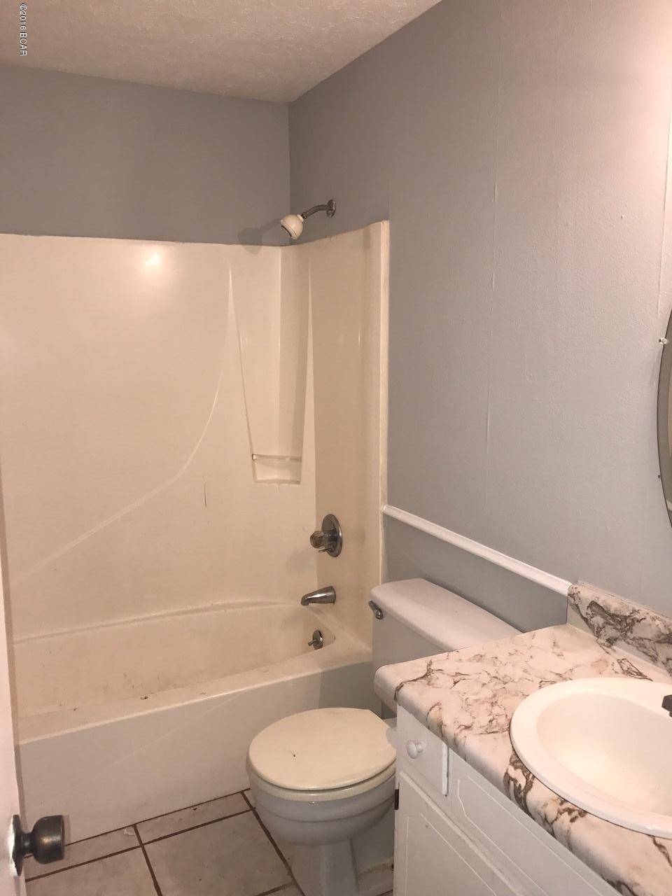 Holiday Beach Unit 8 - Residential Lease