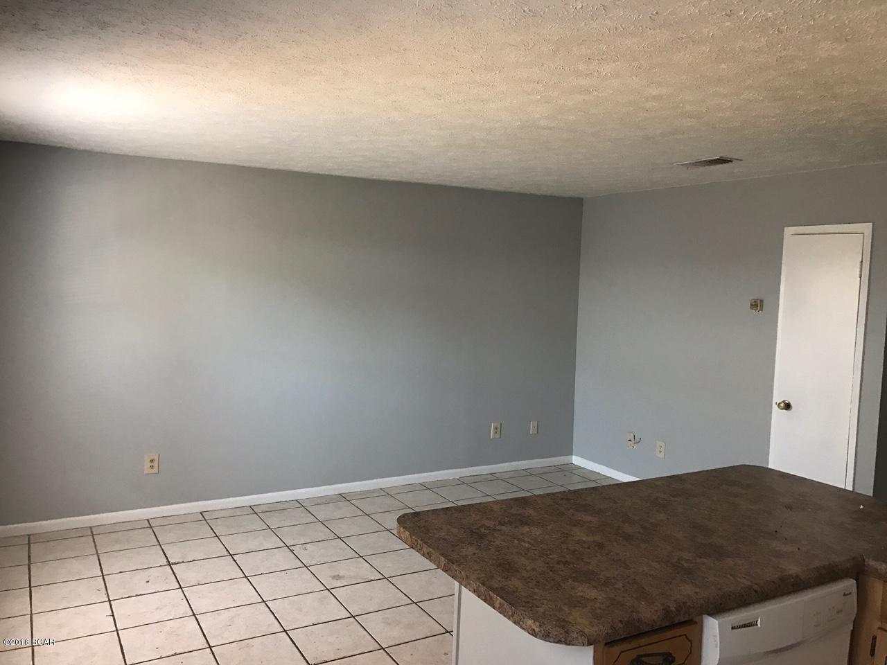 Holiday Beach Unit 8 - Residential Lease