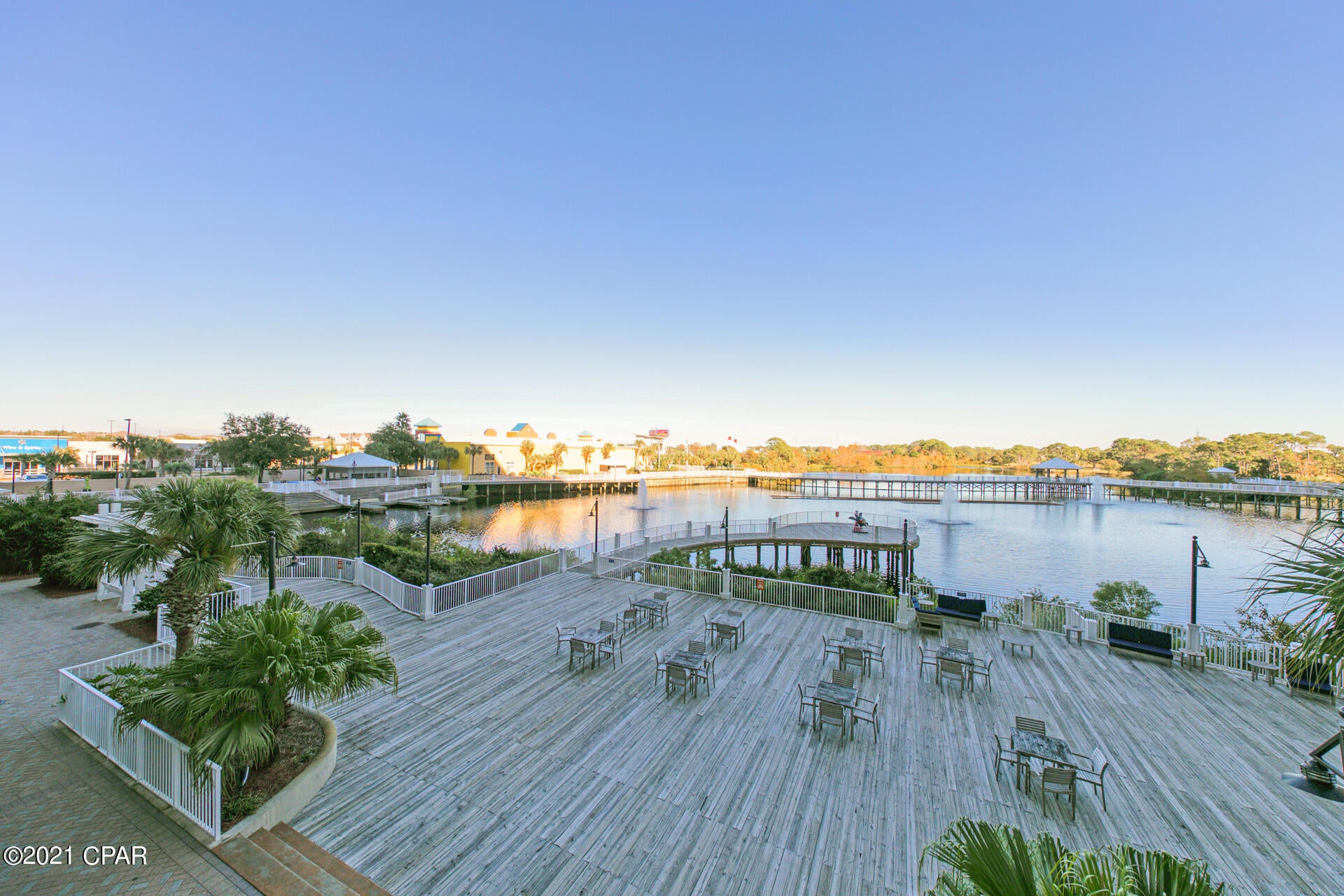 Laketown Wharf - Residential