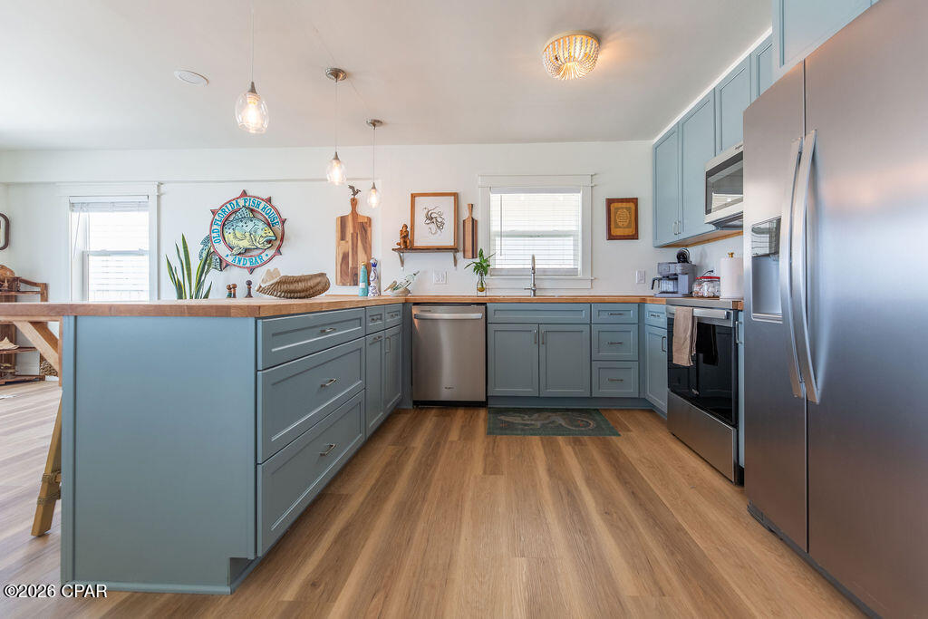 Cresent Bch Unit 1 - Residential