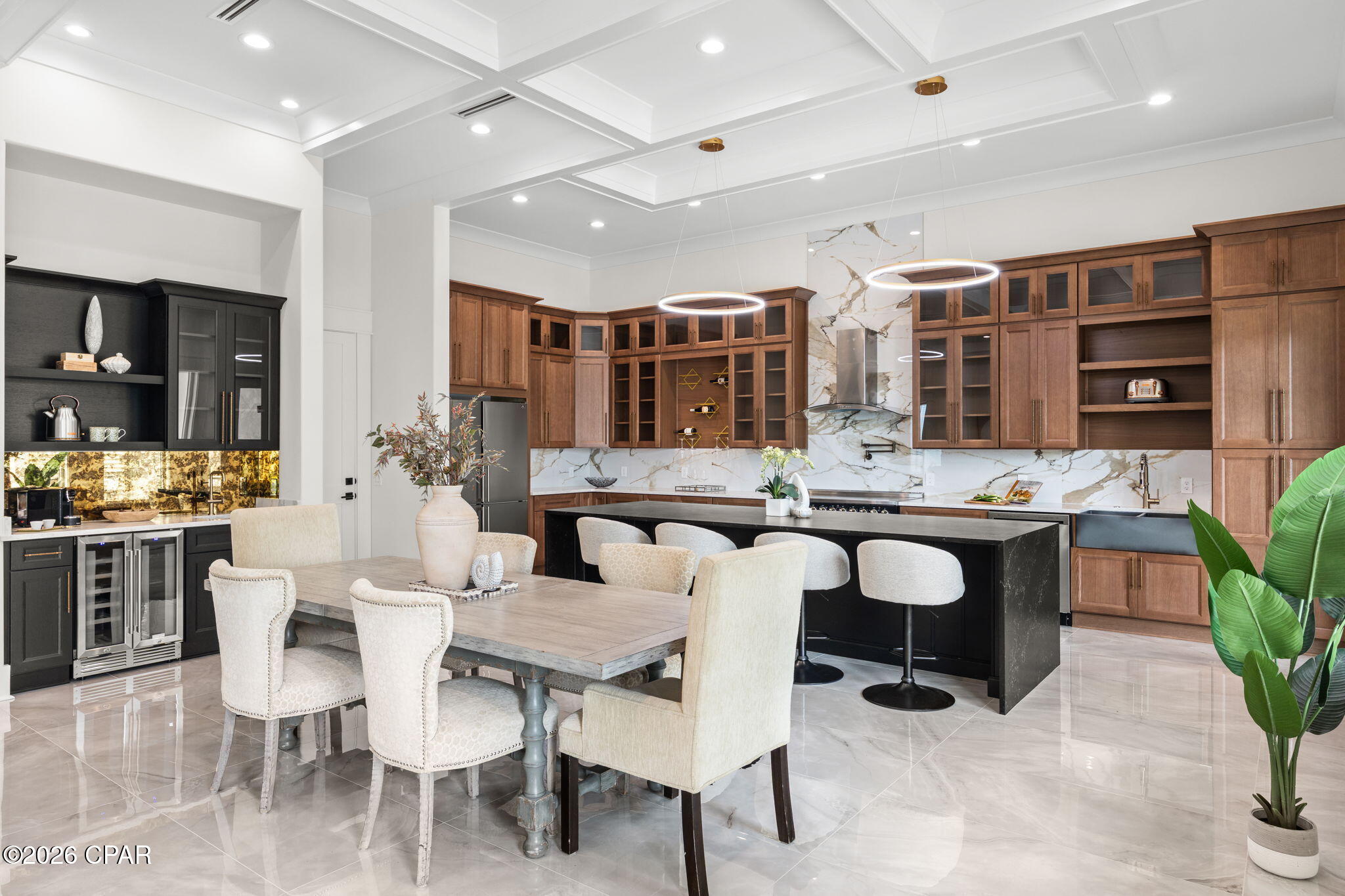 Laguna Beach Estates 7th Add - Residential