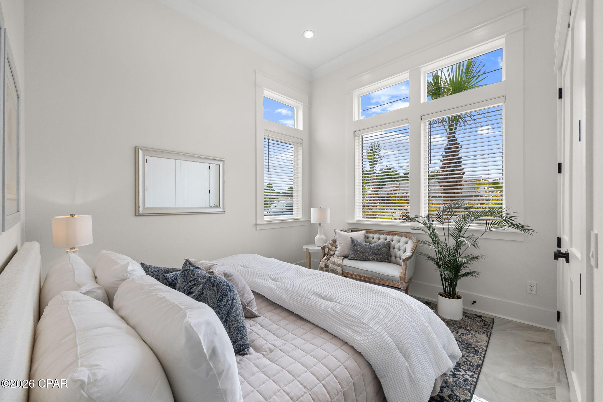 Laguna Beach Estates 7th Add - Residential