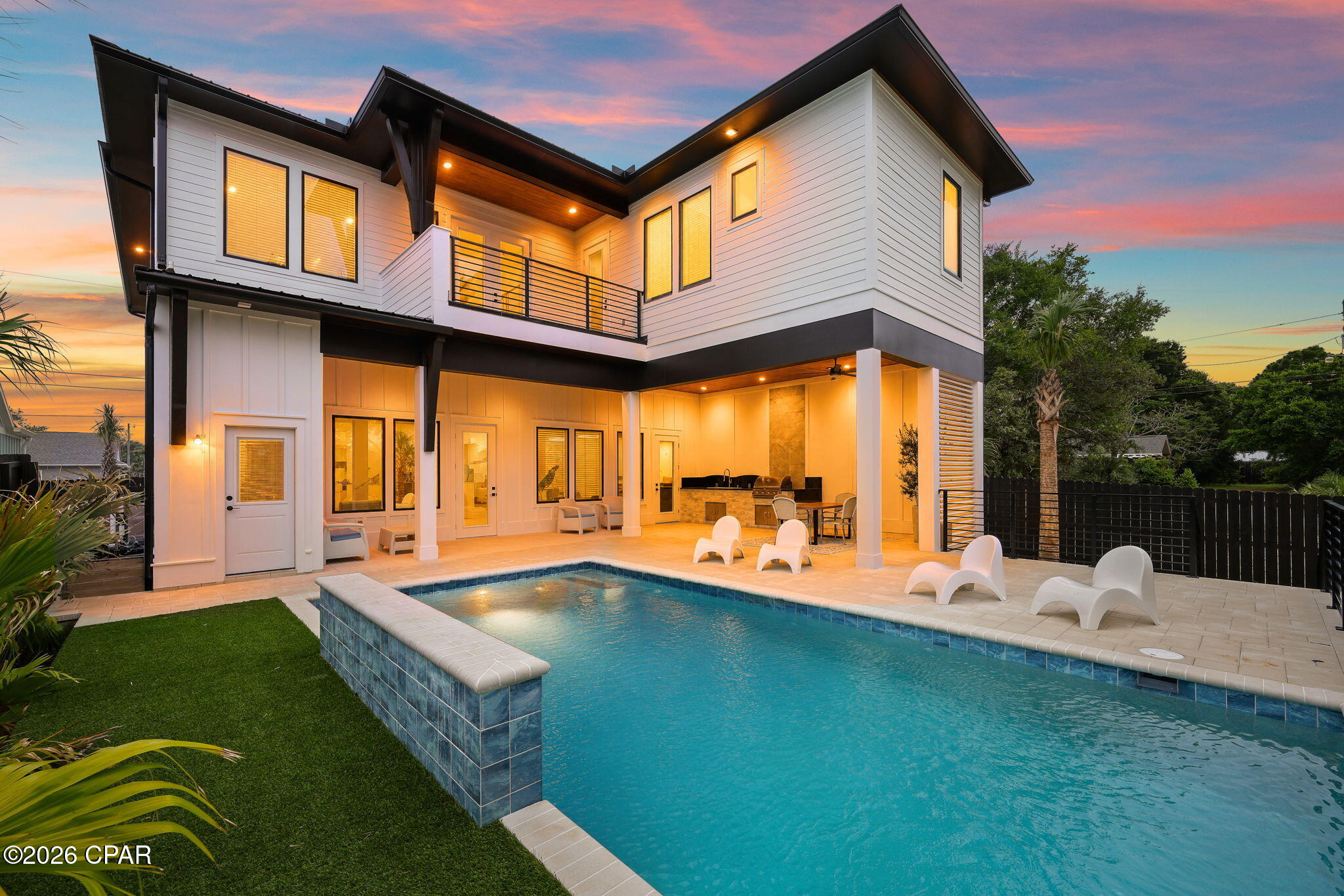Laguna Beach Estates 7th Add - Residential