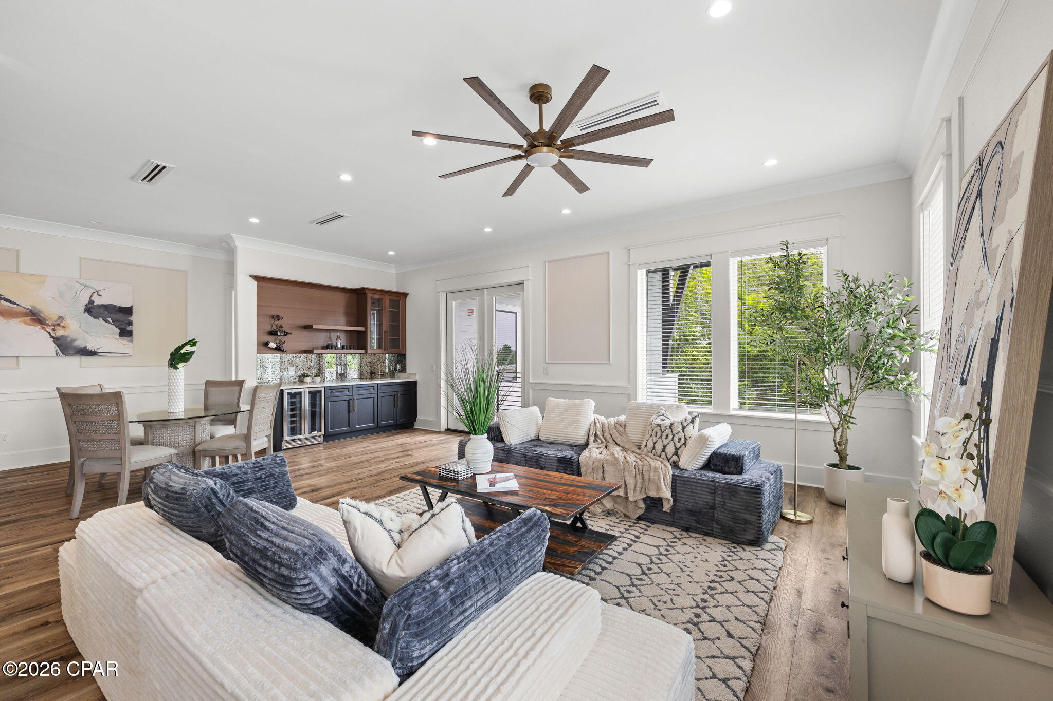 Laguna Beach Estates 7th Add - Residential
