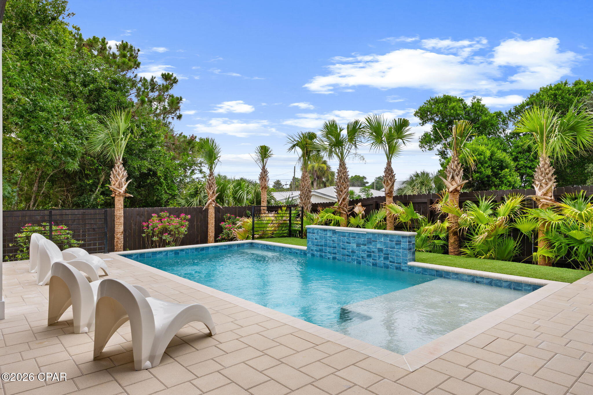 Laguna Beach Estates 7th Add - Residential