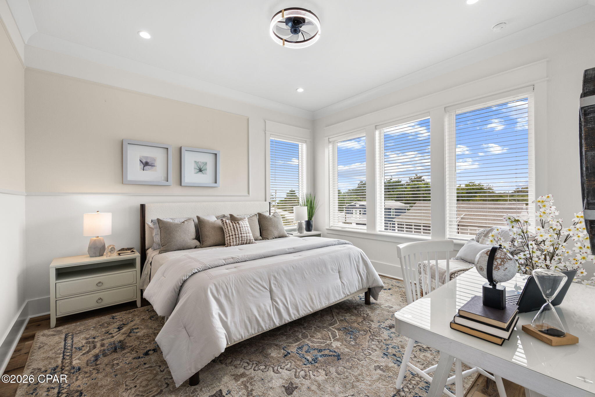 Laguna Beach Estates 7th Add - Residential