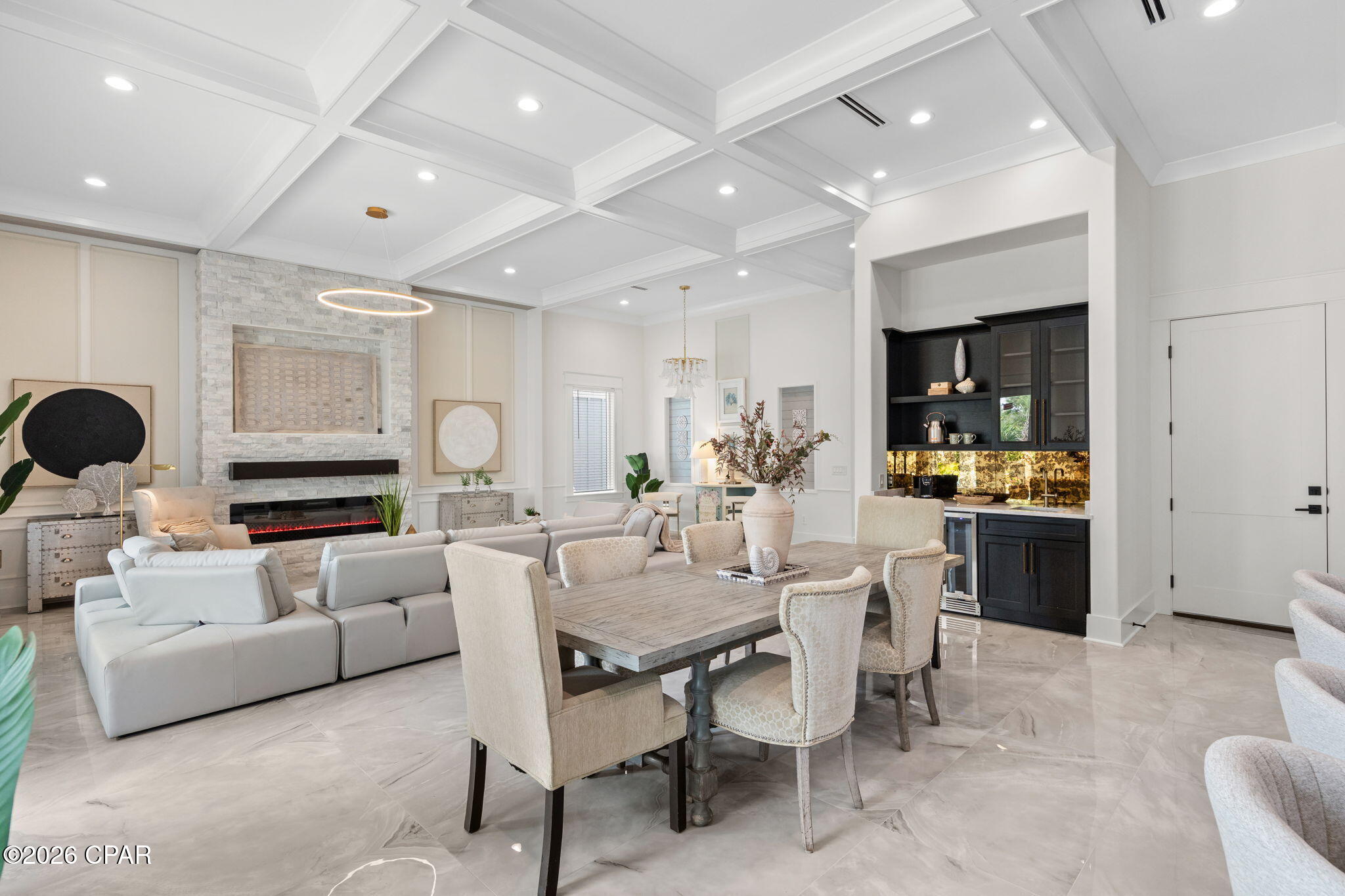 Laguna Beach Estates 7th Add - Residential