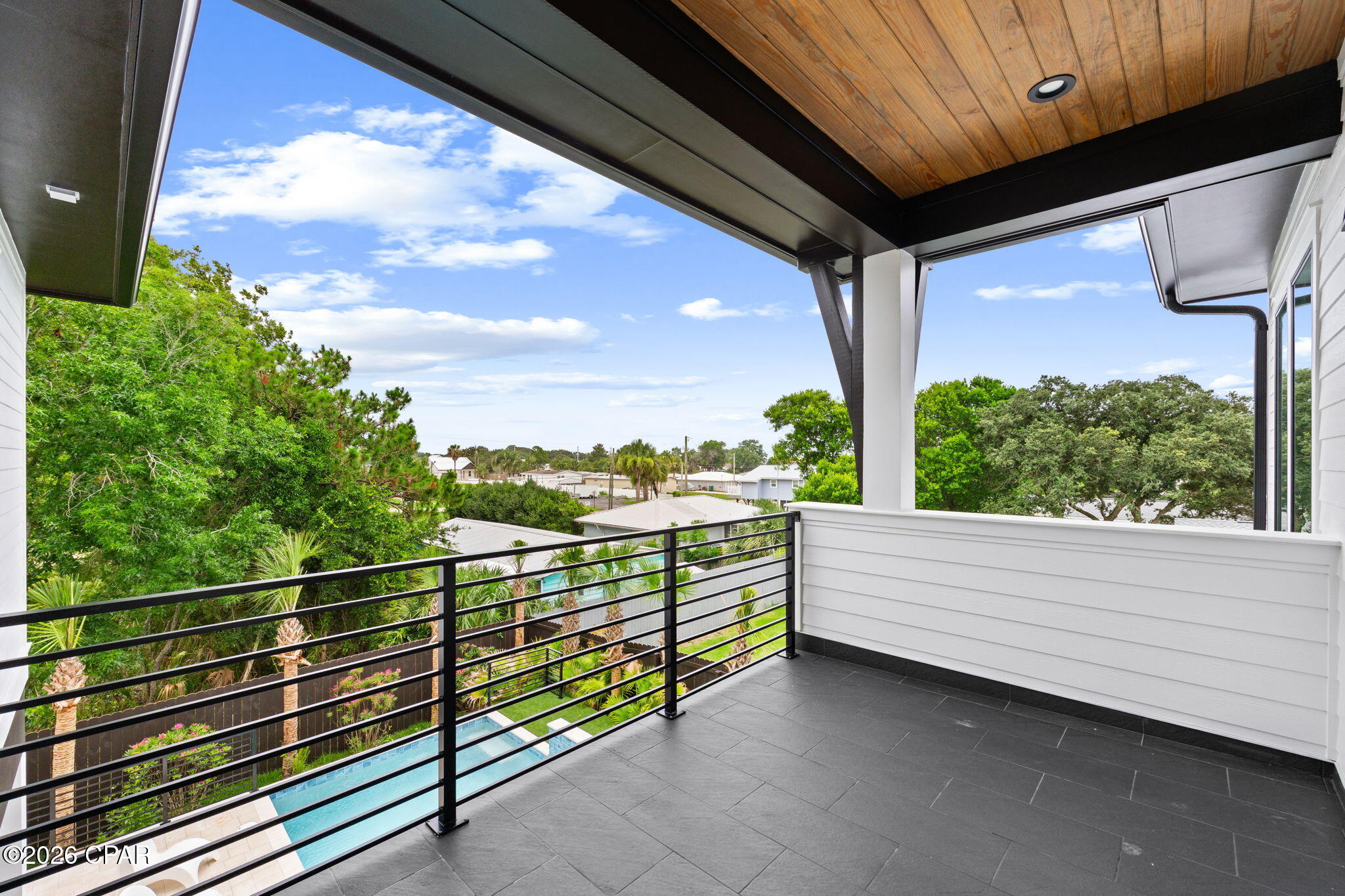 Laguna Beach Estates 7th Add - Residential