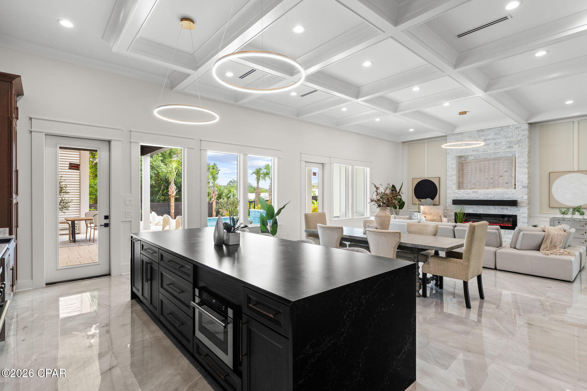 Laguna Beach Estates 7th Add - Residential