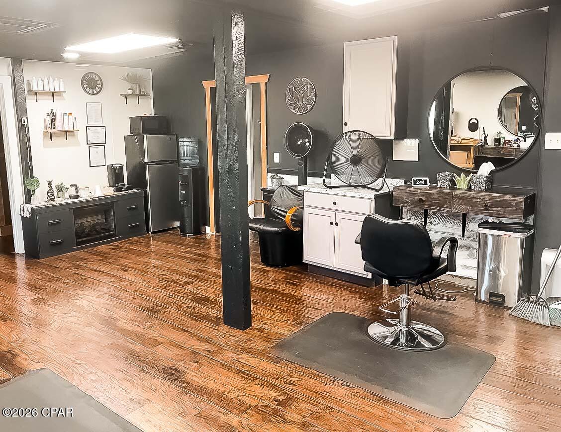 [No Recorded Subdiv] - Commercial Sale
