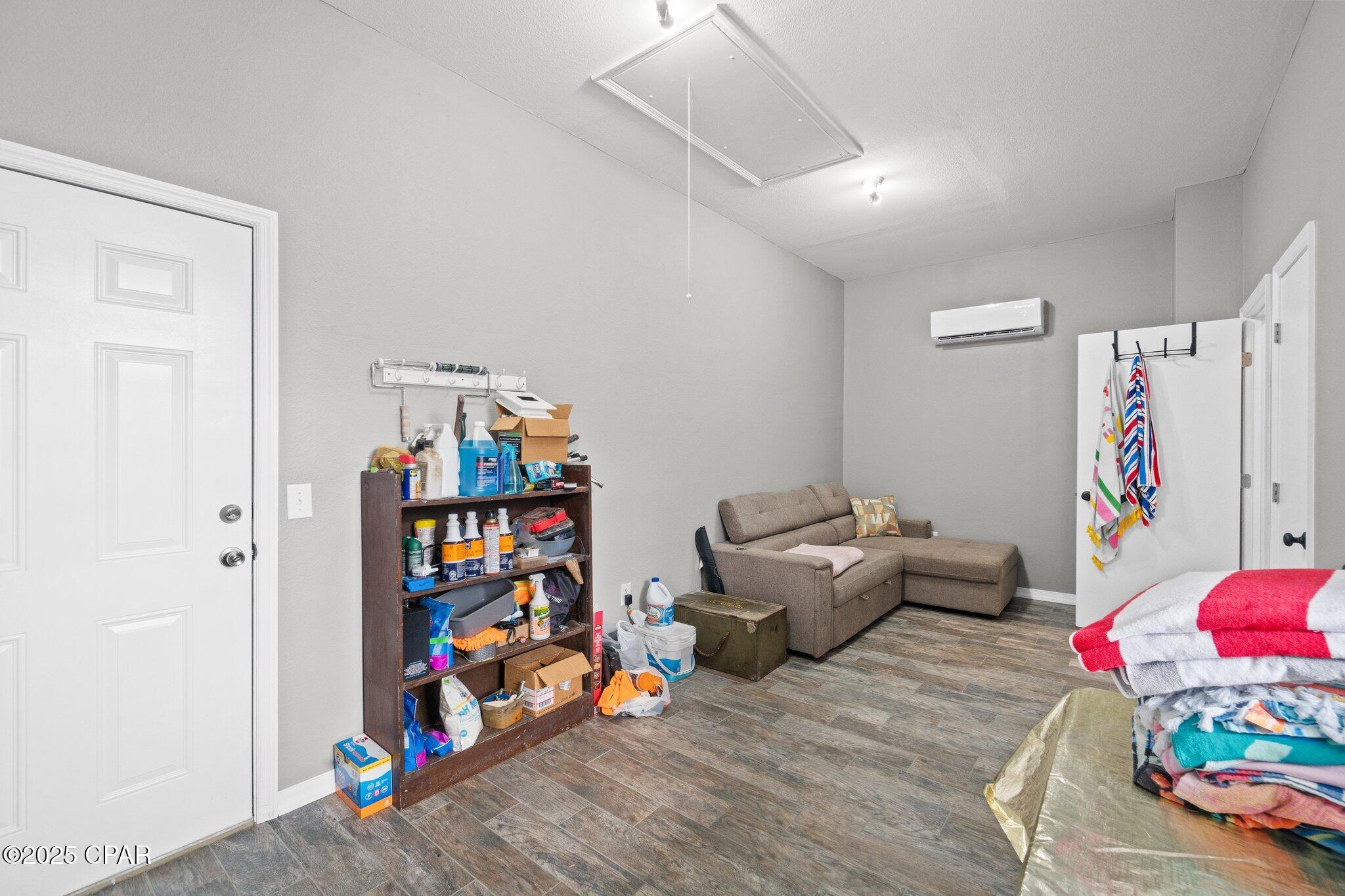 Twin Lakes - Residential