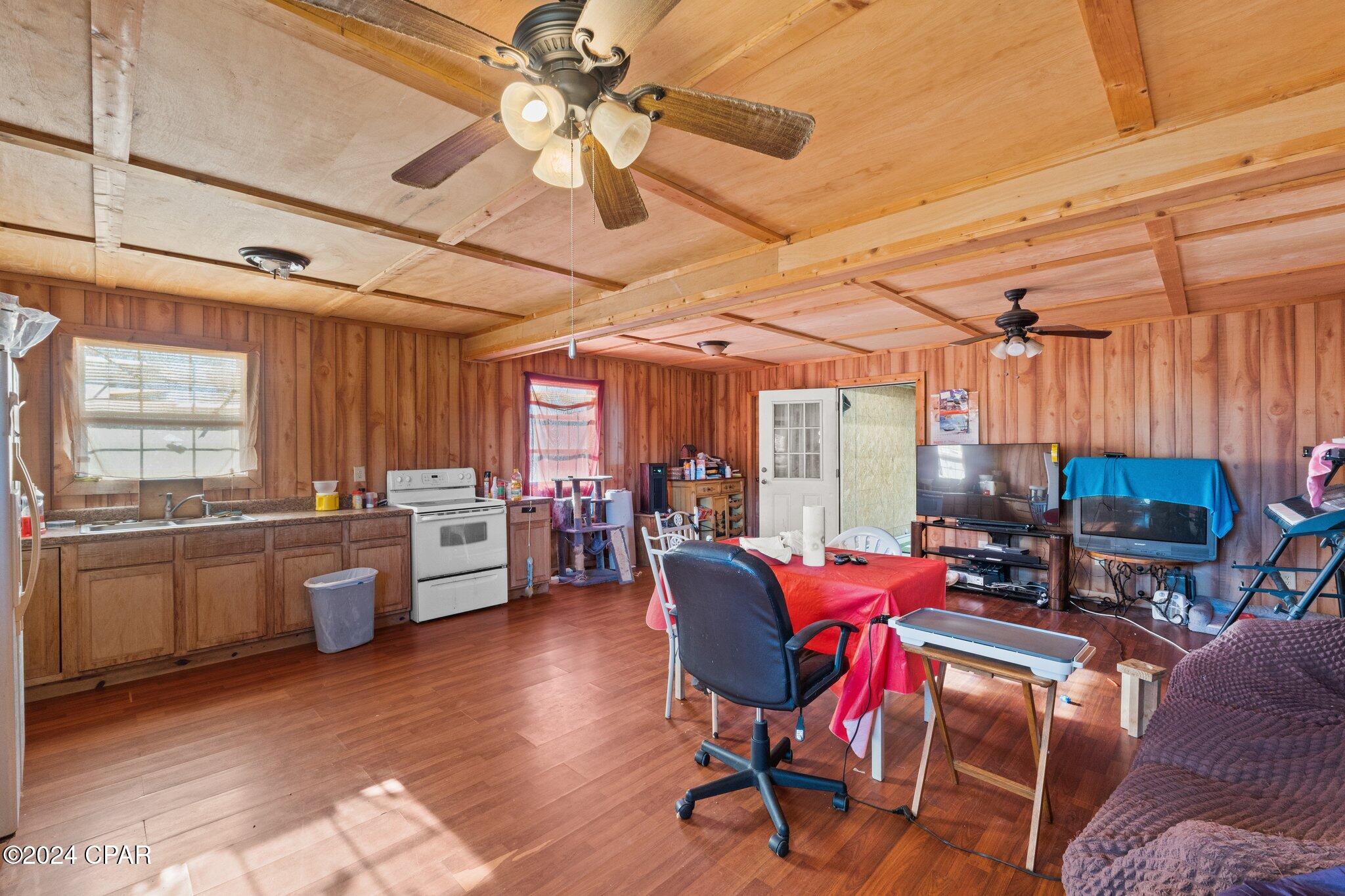 Twin Lakes - Residential